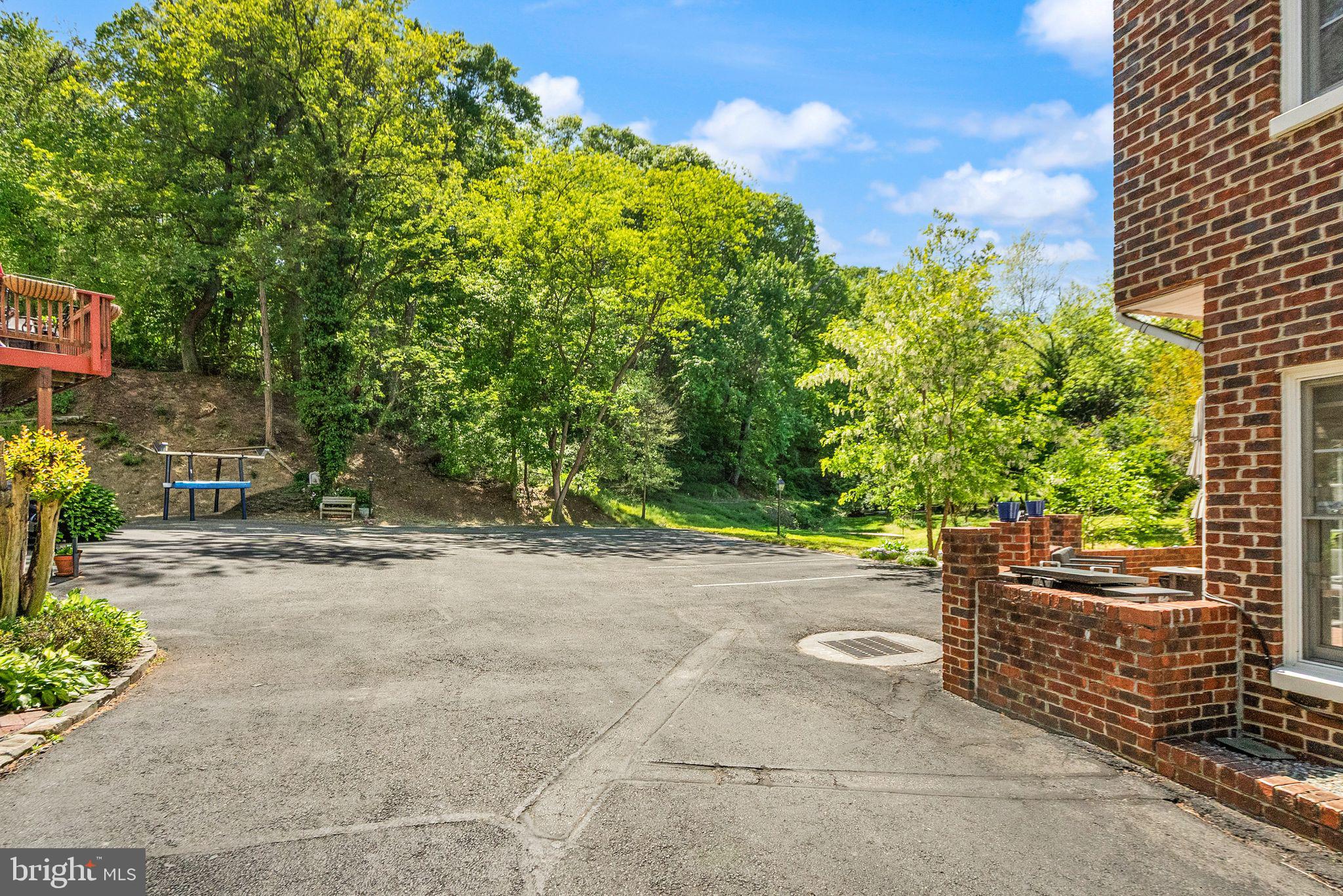 DAWSON'S GREENE - Residential