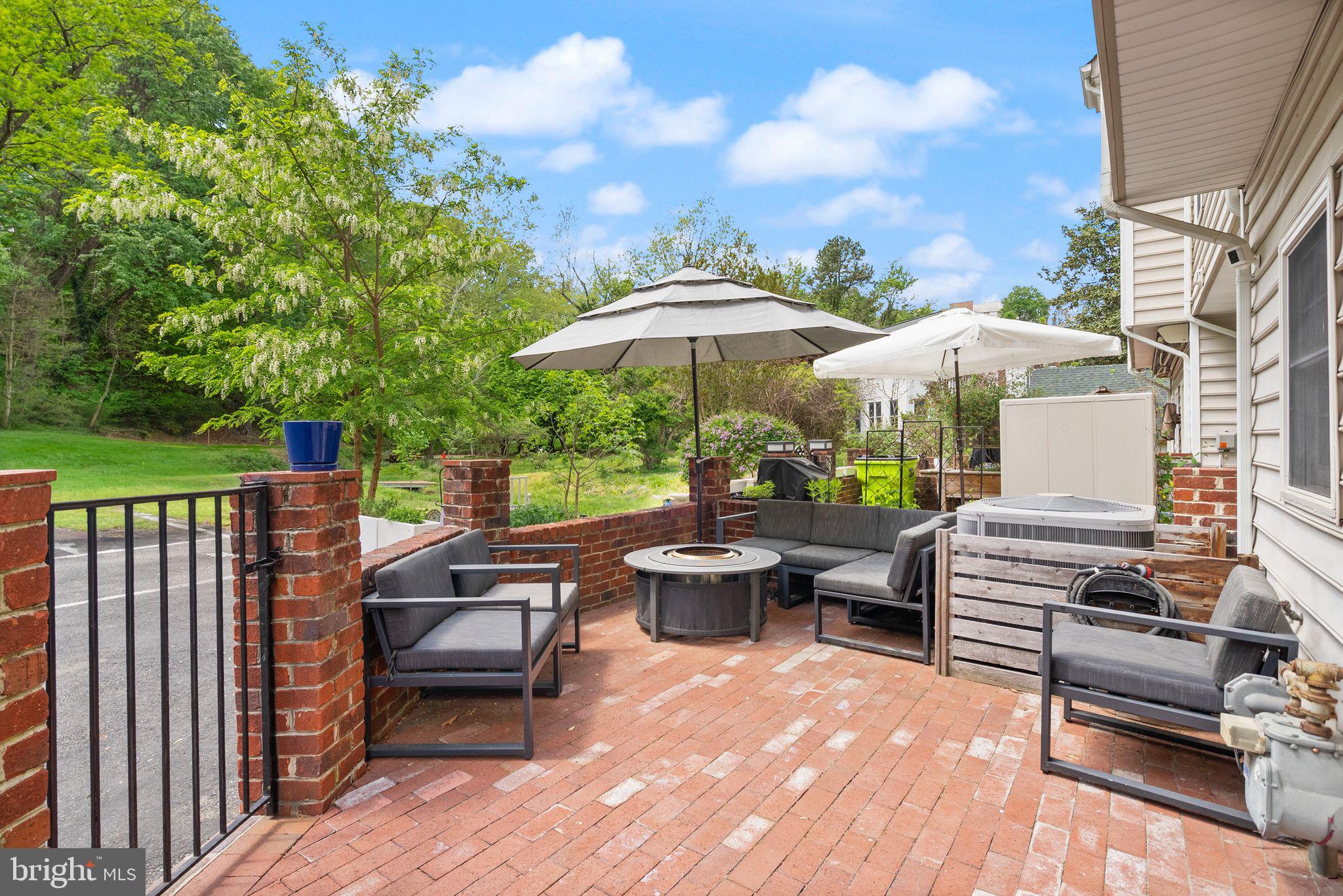 DAWSON'S GREENE - Residential