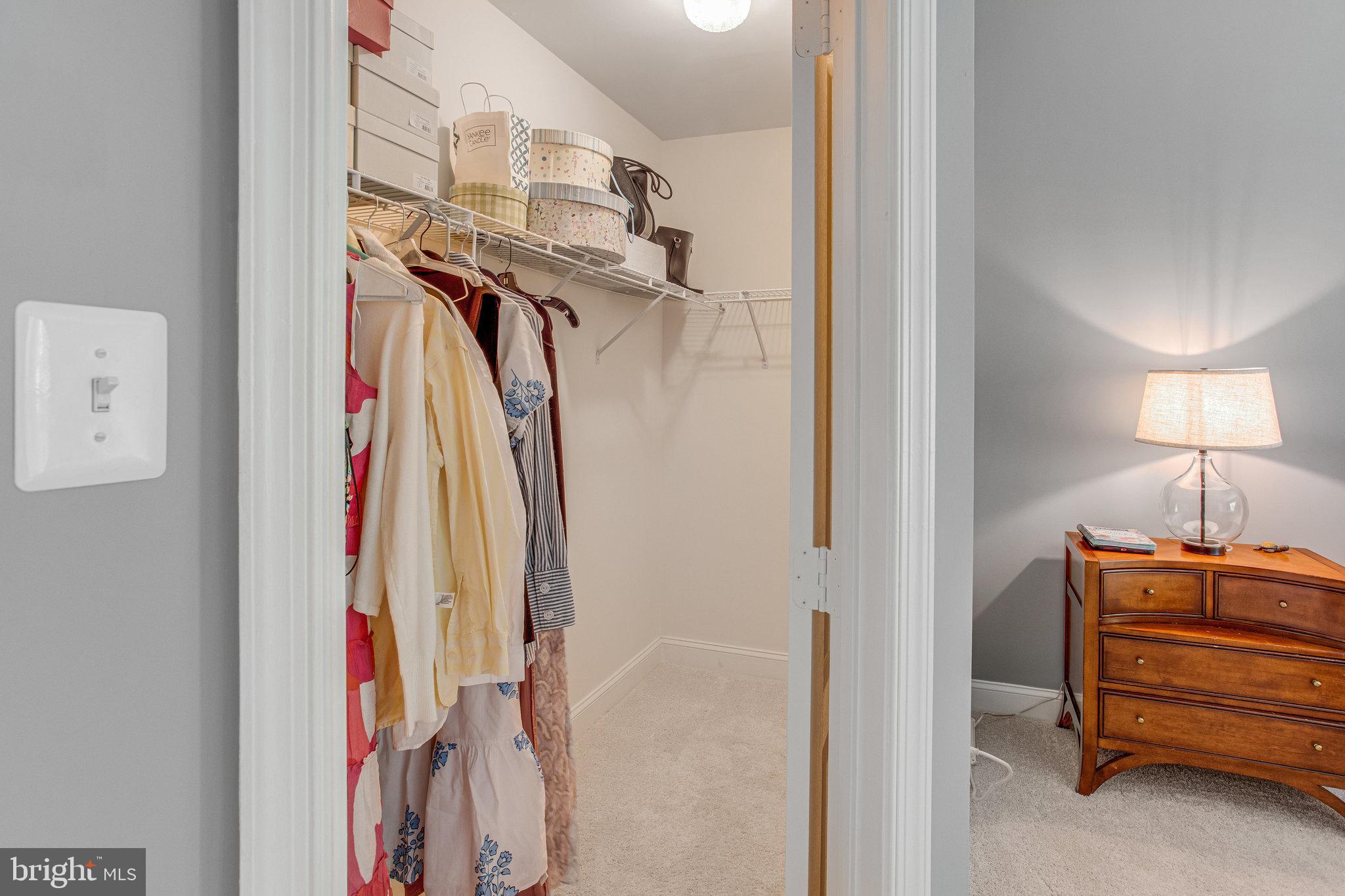 RIVER OAKS - Residential