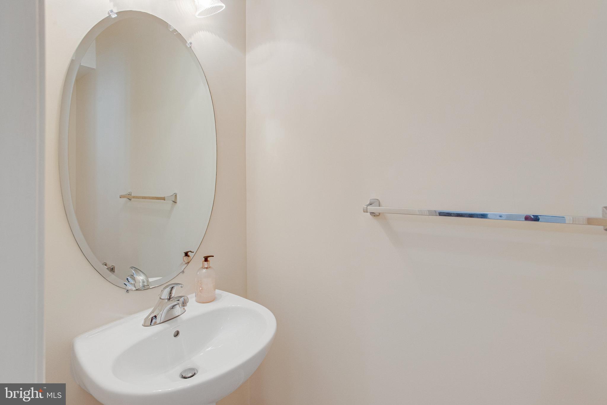 RIVER OAKS - Residential