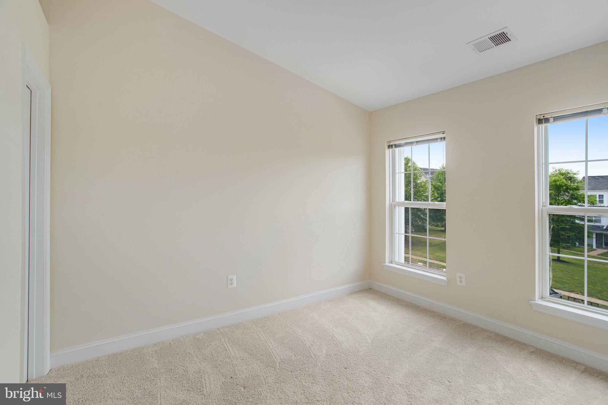 RIVER OAKS - Residential