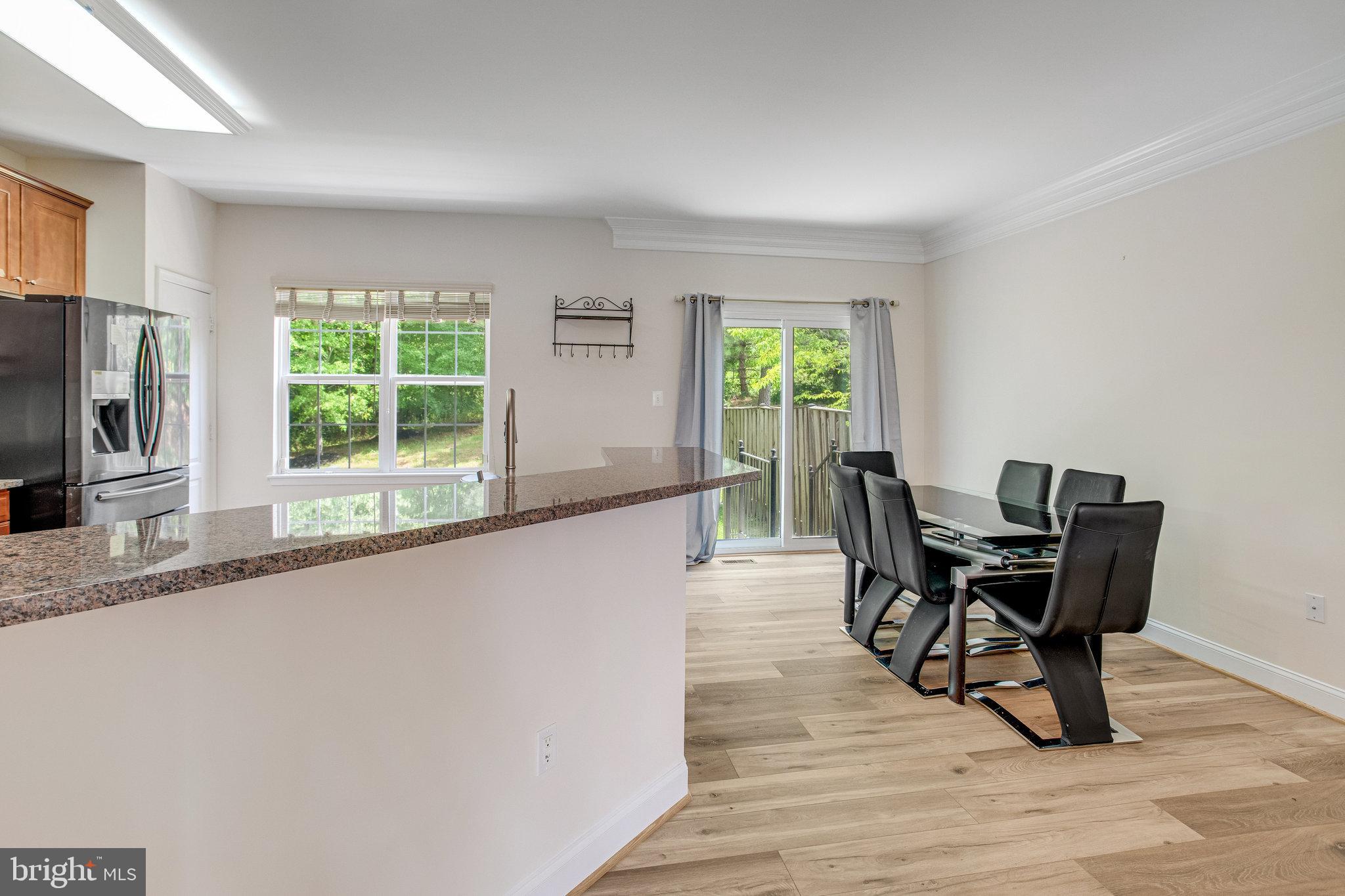 RIVER OAKS - Residential