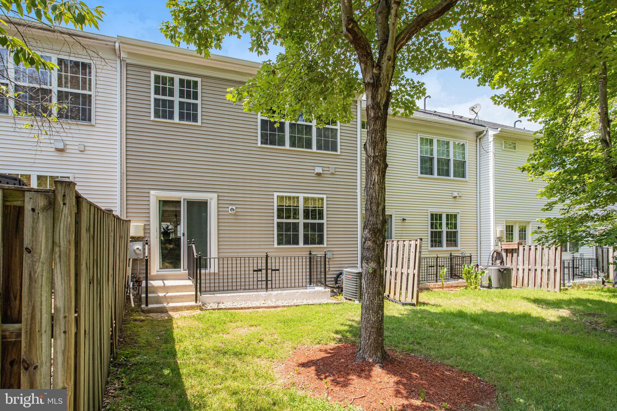 RIVER OAKS - Residential