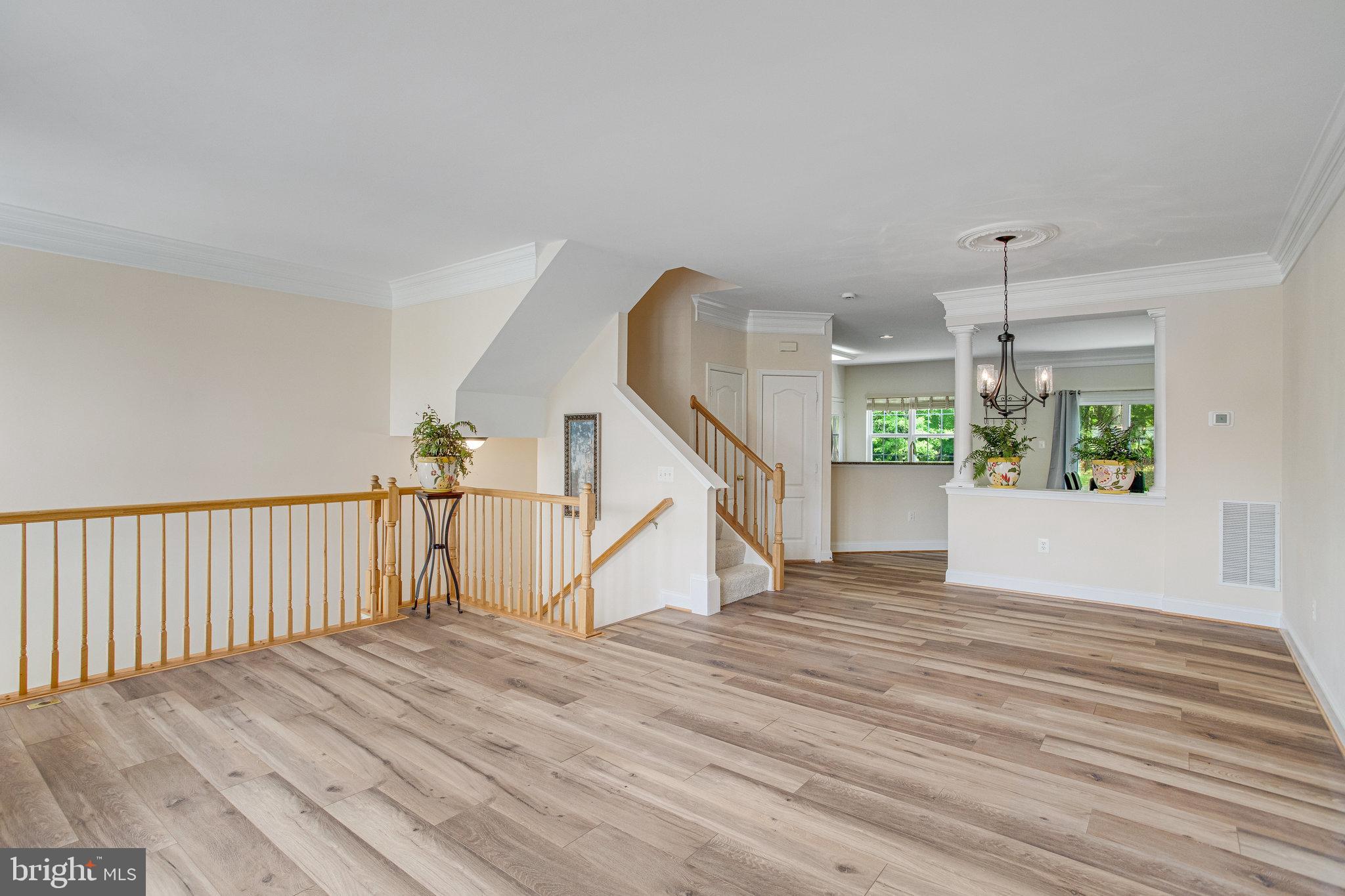 RIVER OAKS - Residential