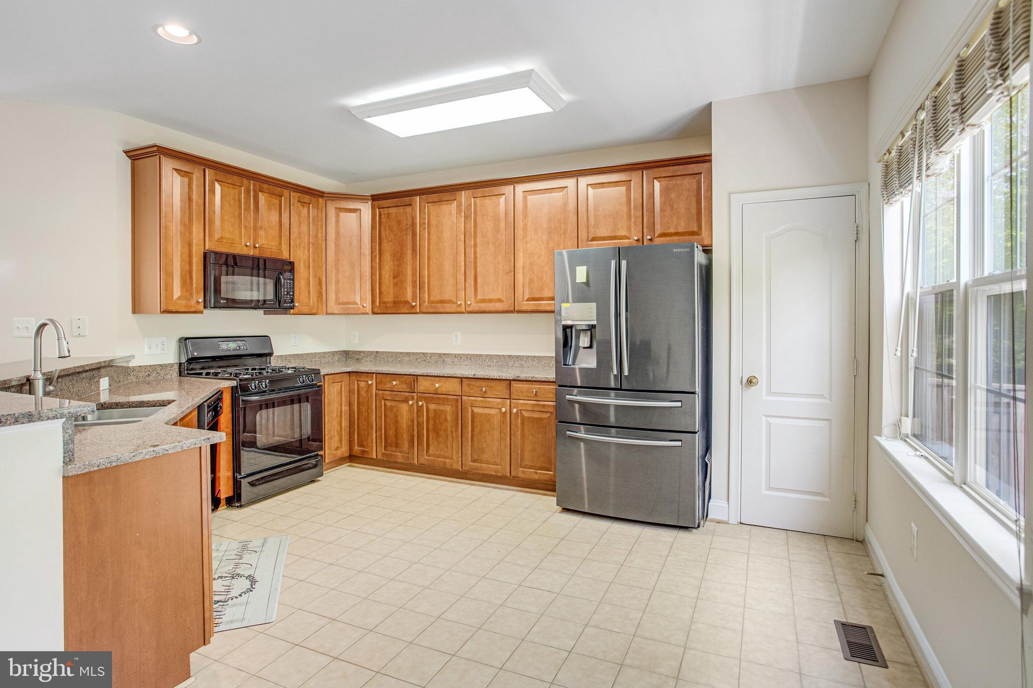 RIVER OAKS - Residential