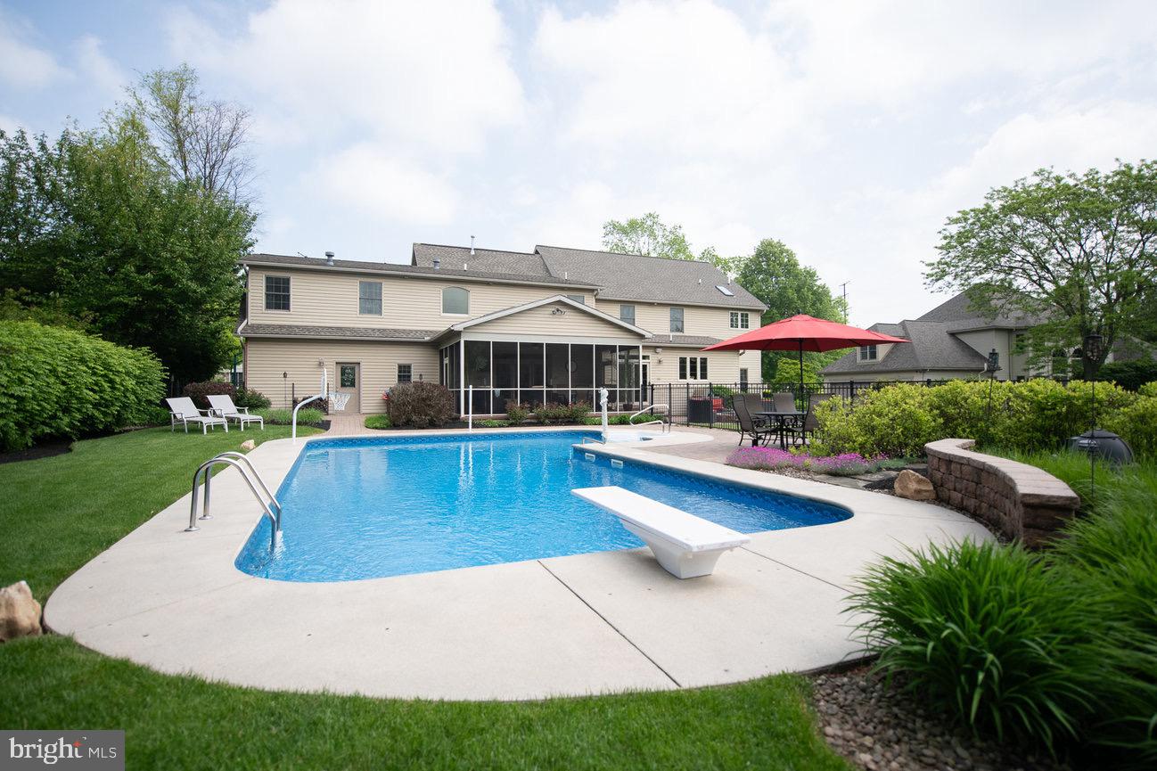 STONEY RUN - Residential