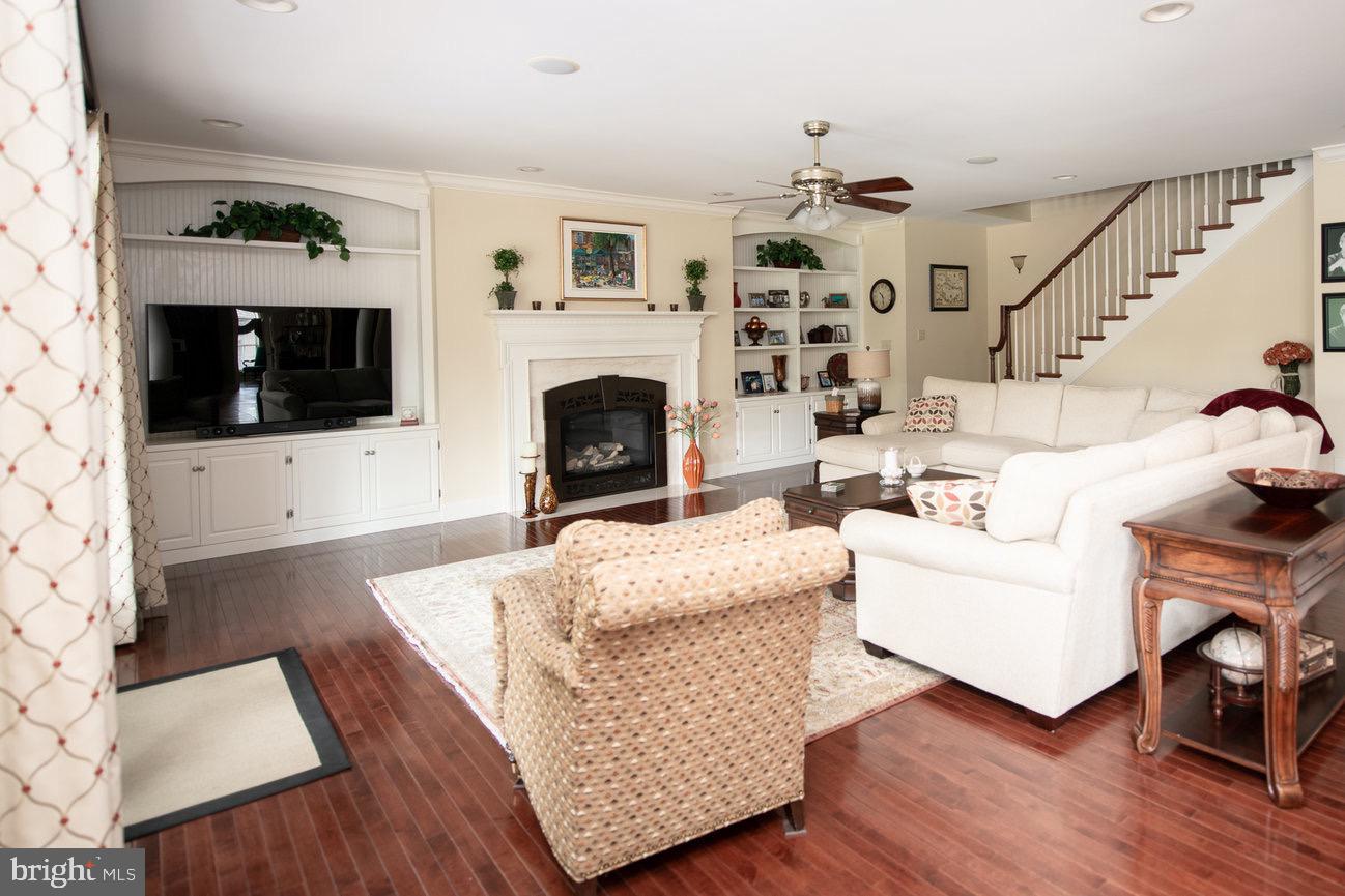 STONEY RUN - Residential