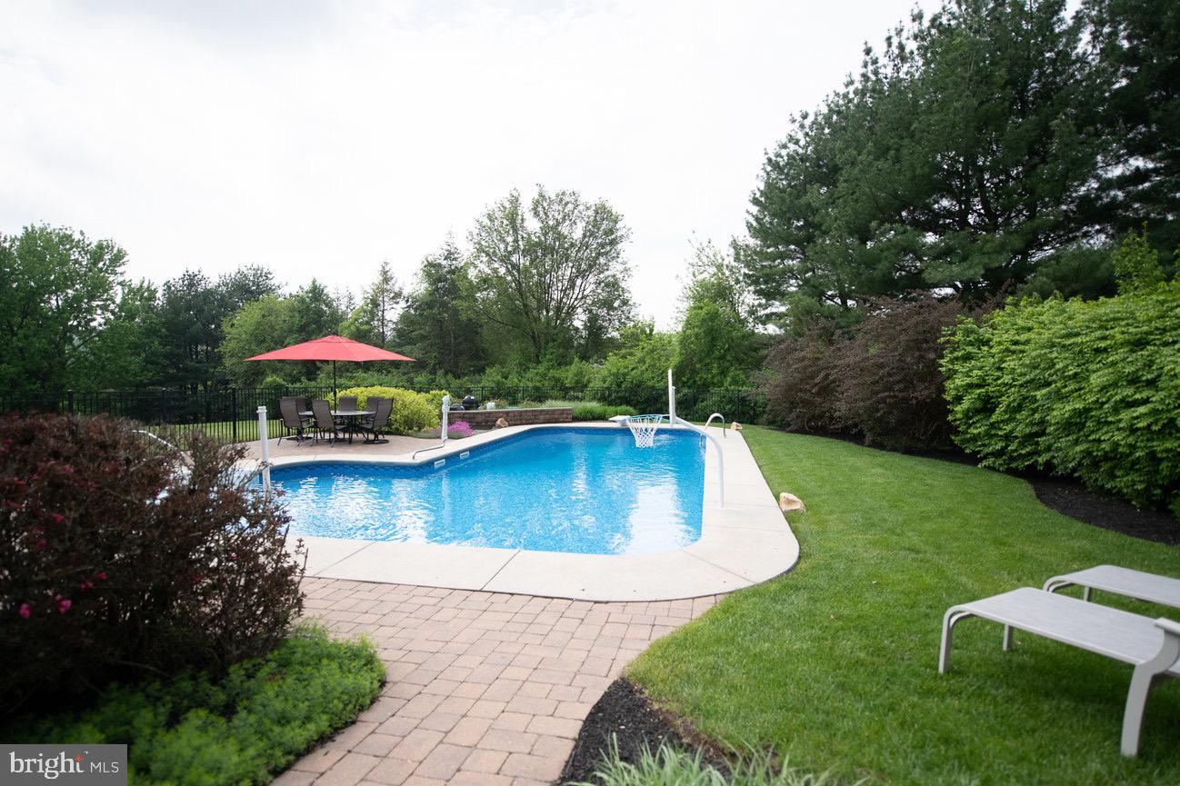 STONEY RUN - Residential