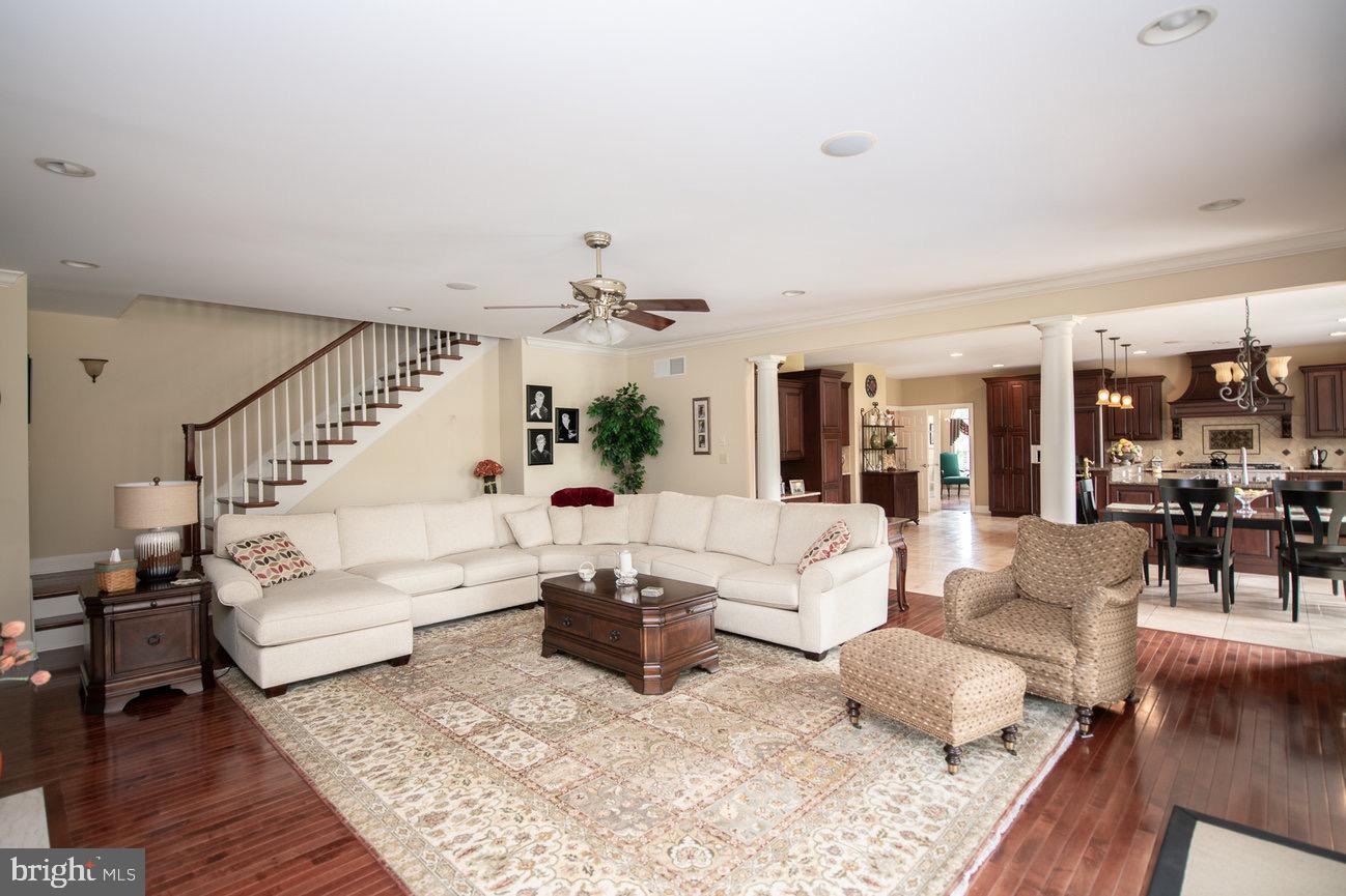 STONEY RUN - Residential