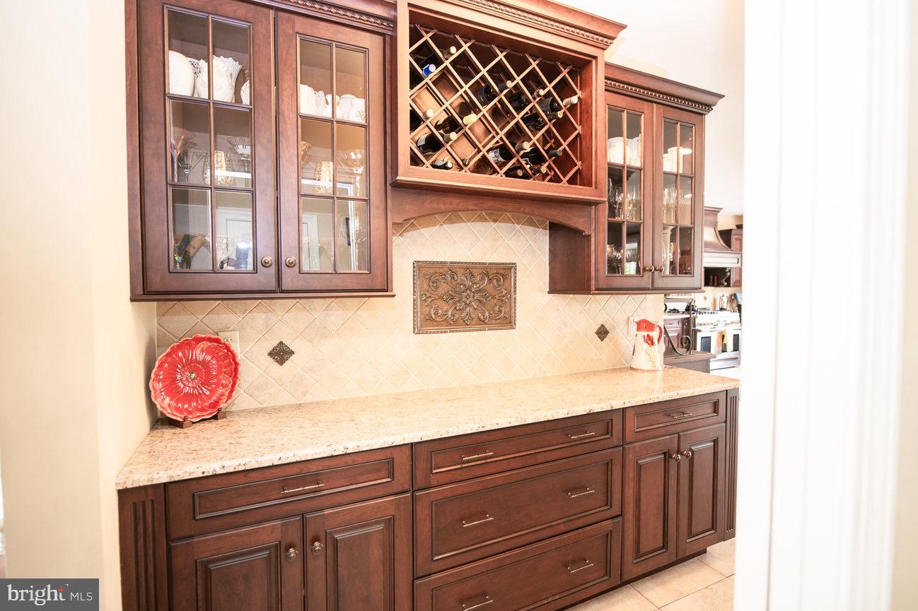 STONEY RUN - Residential