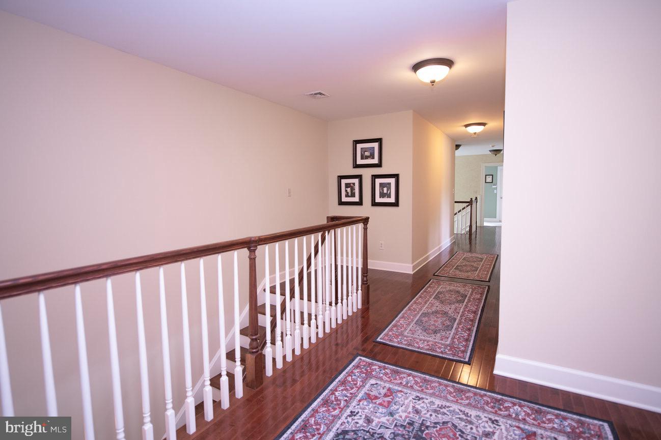 STONEY RUN - Residential