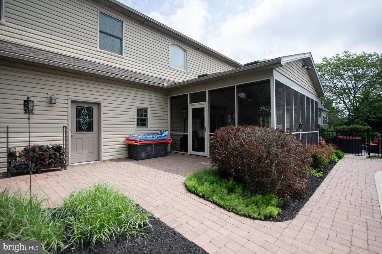 STONEY RUN - Residential