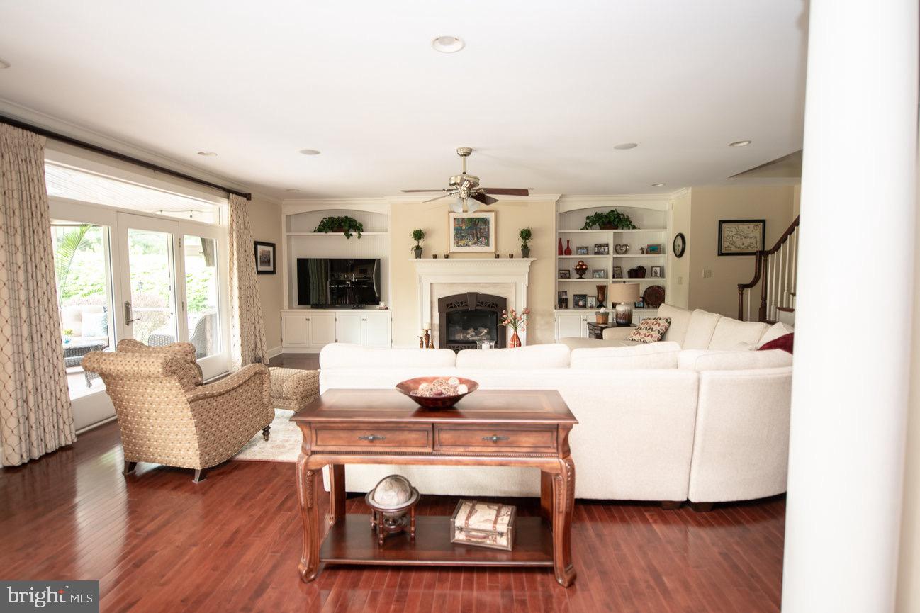 STONEY RUN - Residential