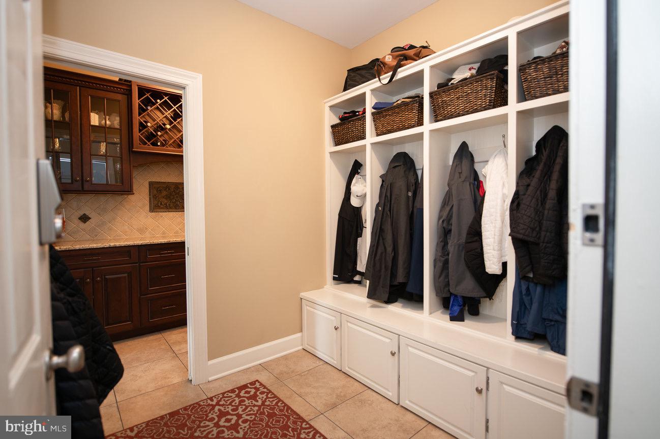 STONEY RUN - Residential