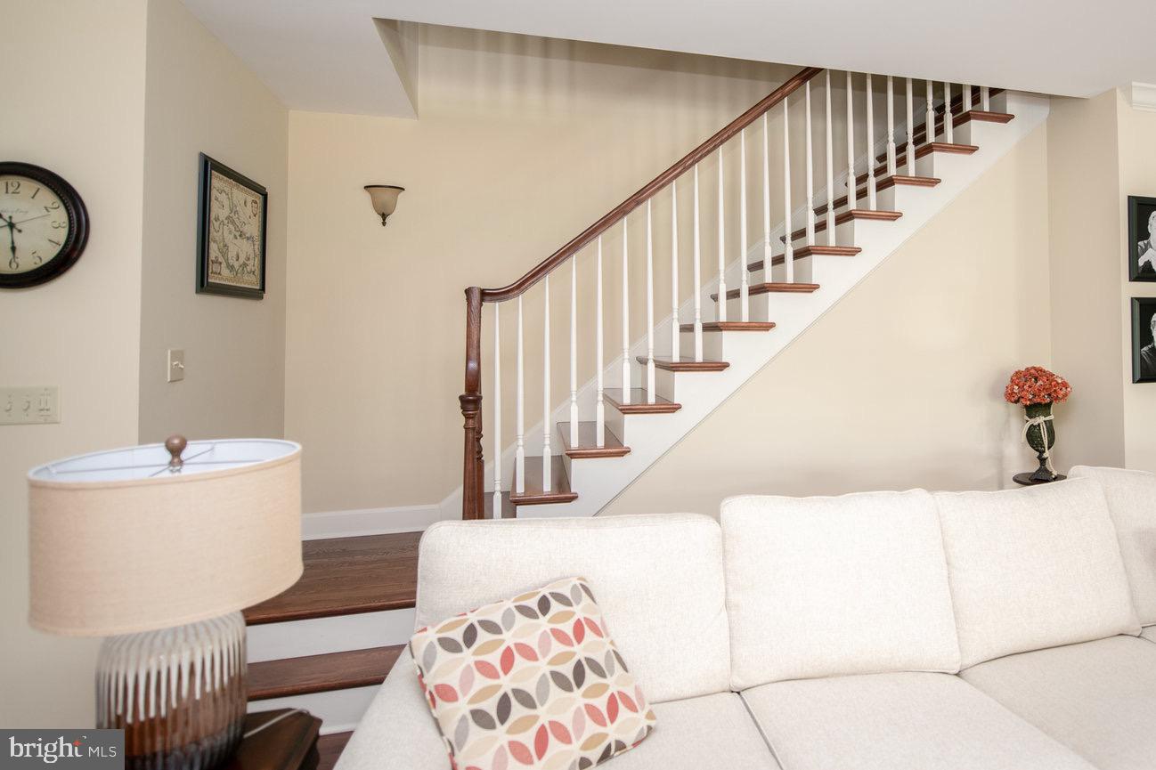 STONEY RUN - Residential