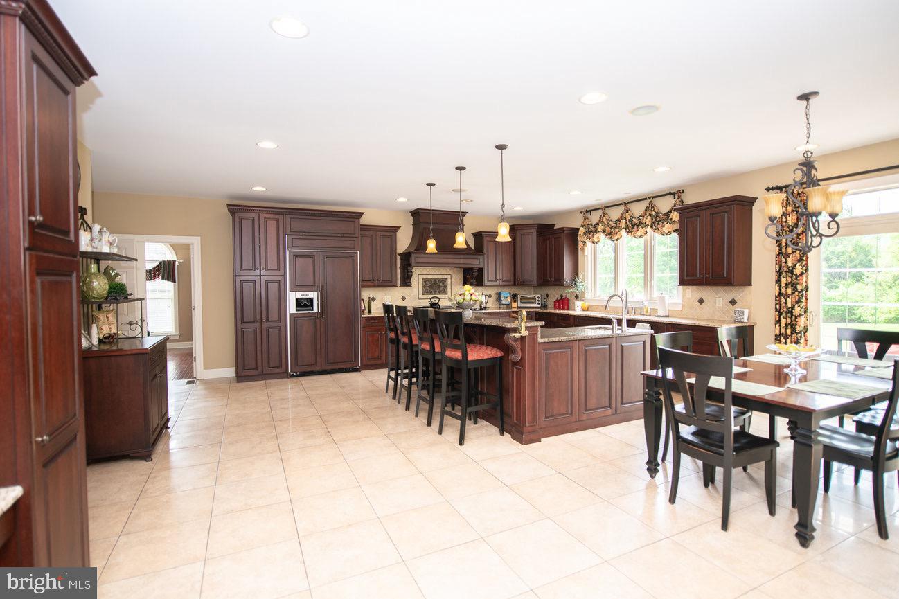 STONEY RUN - Residential