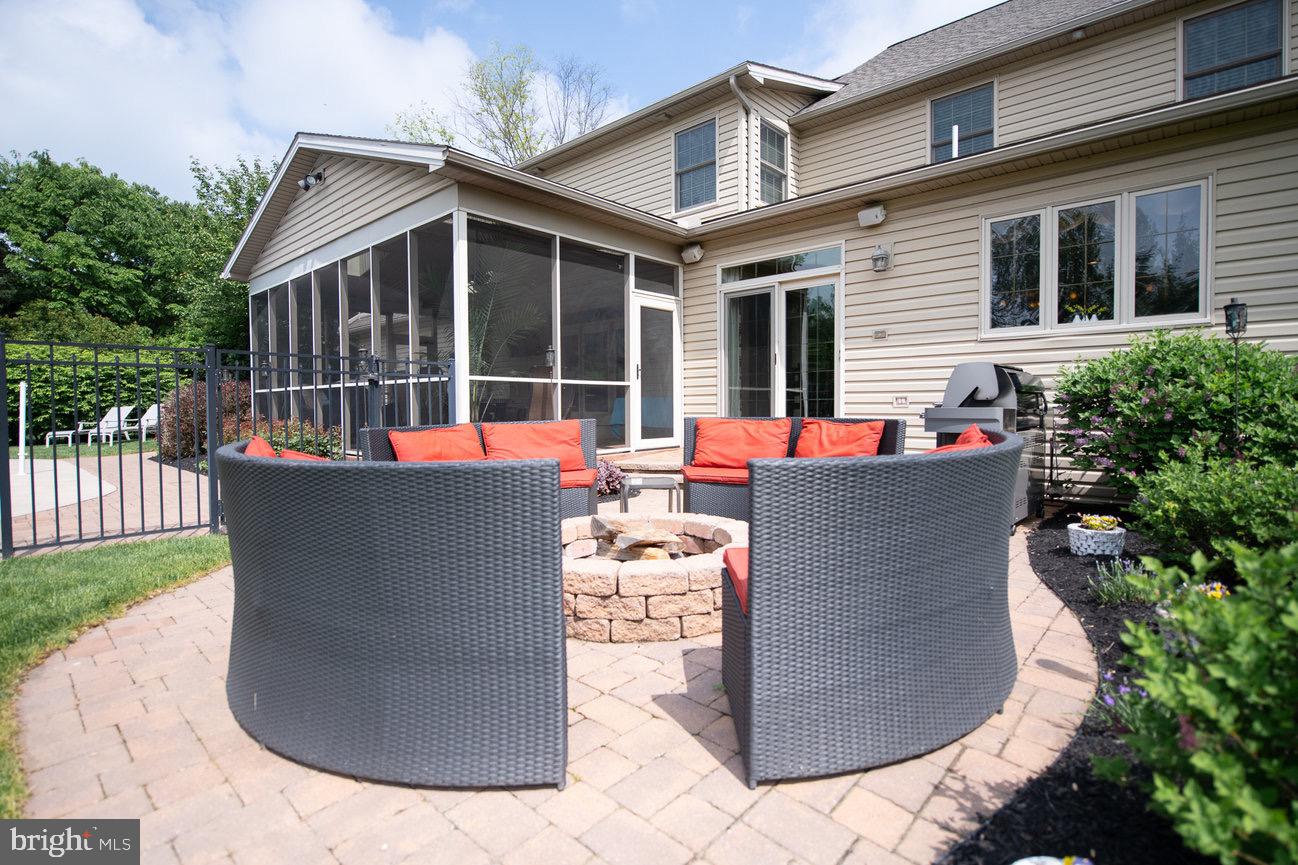 STONEY RUN - Residential