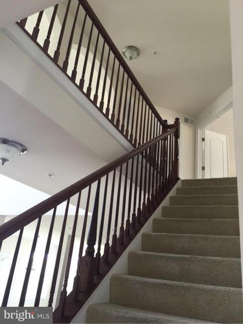 BELMONT CREST-PLAT 1> - Residential