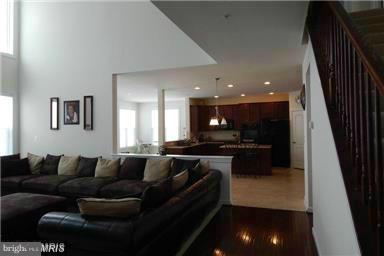 BELMONT CREST-PLAT 1> - Residential