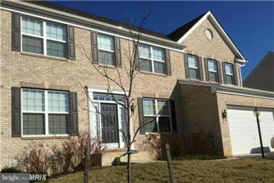 Beautiful neutral colonial with 2 car garage and finished basement with full bath.  2 level open family room, hardwood on 1st level.  4 years old.