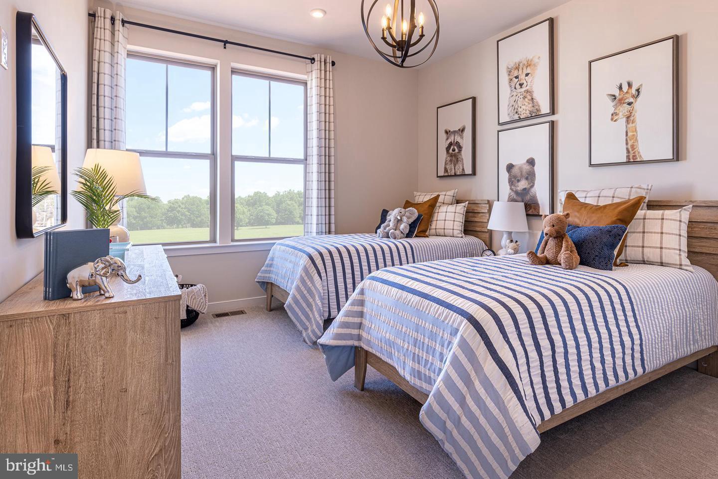 REGAL CHASE - Residential Lease