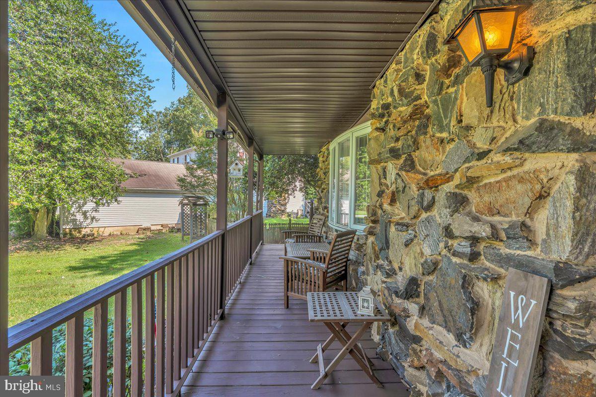 2126 MAGNOLIA COURT