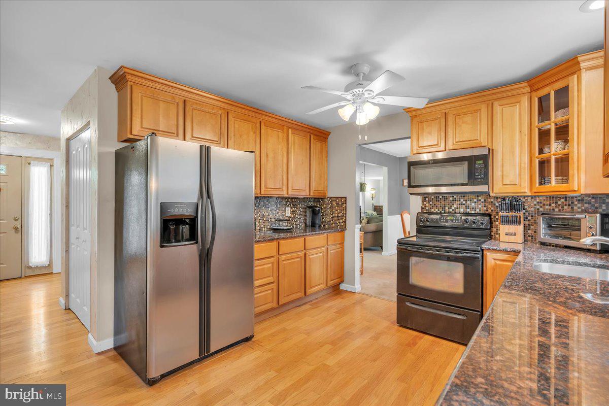 2126 MAGNOLIA COURT