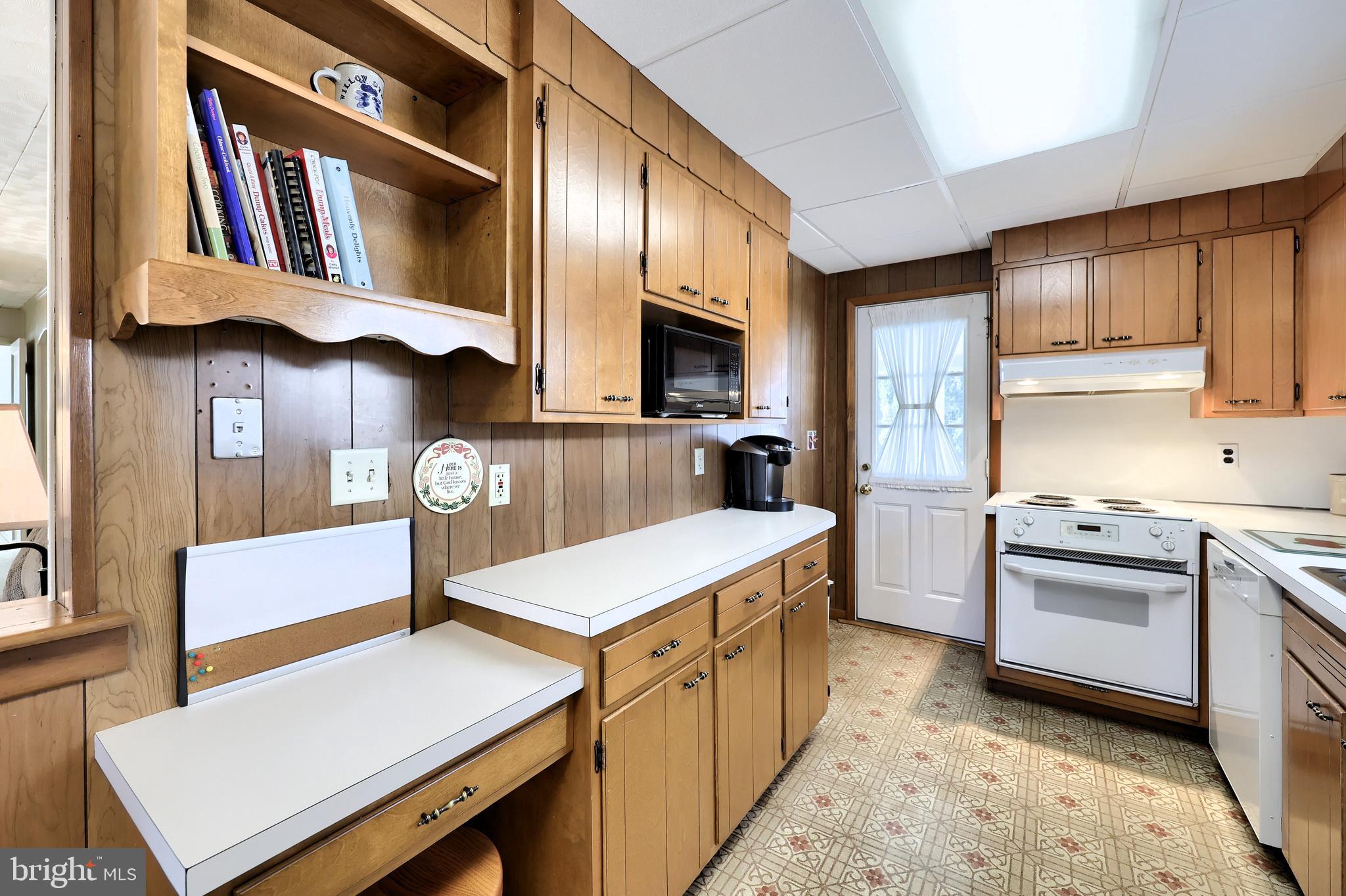 EASTLAND HILLS - Residential