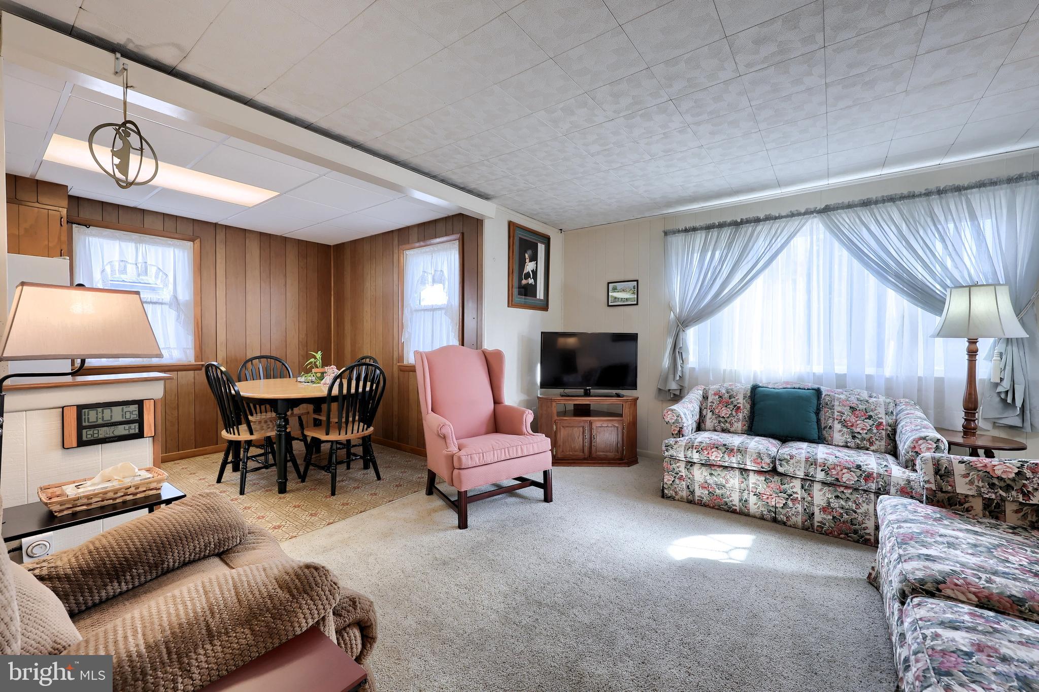 EASTLAND HILLS - Residential