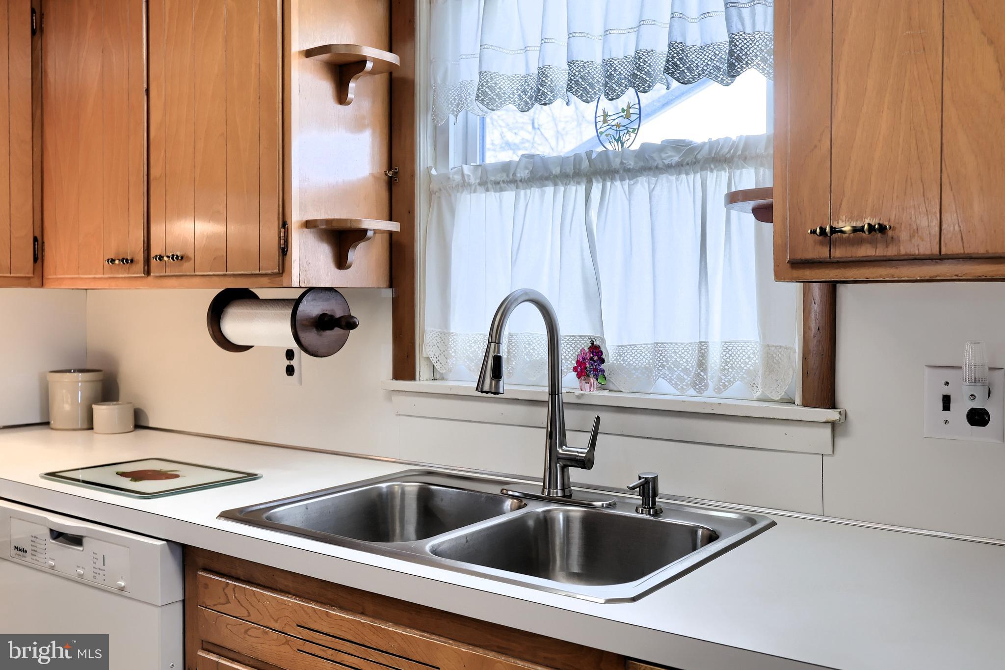 EASTLAND HILLS - Residential