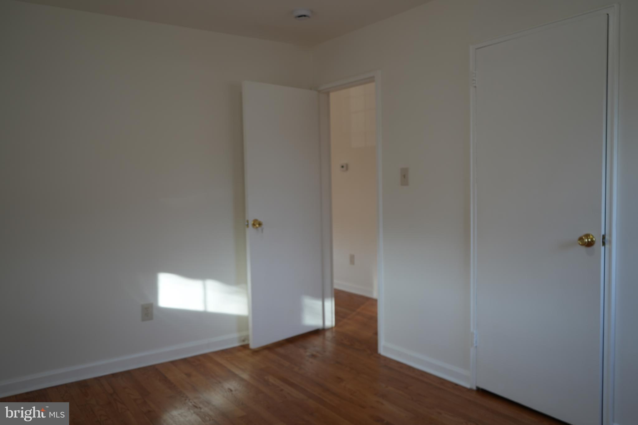 EDGEWOOD KNOLLS - Residential