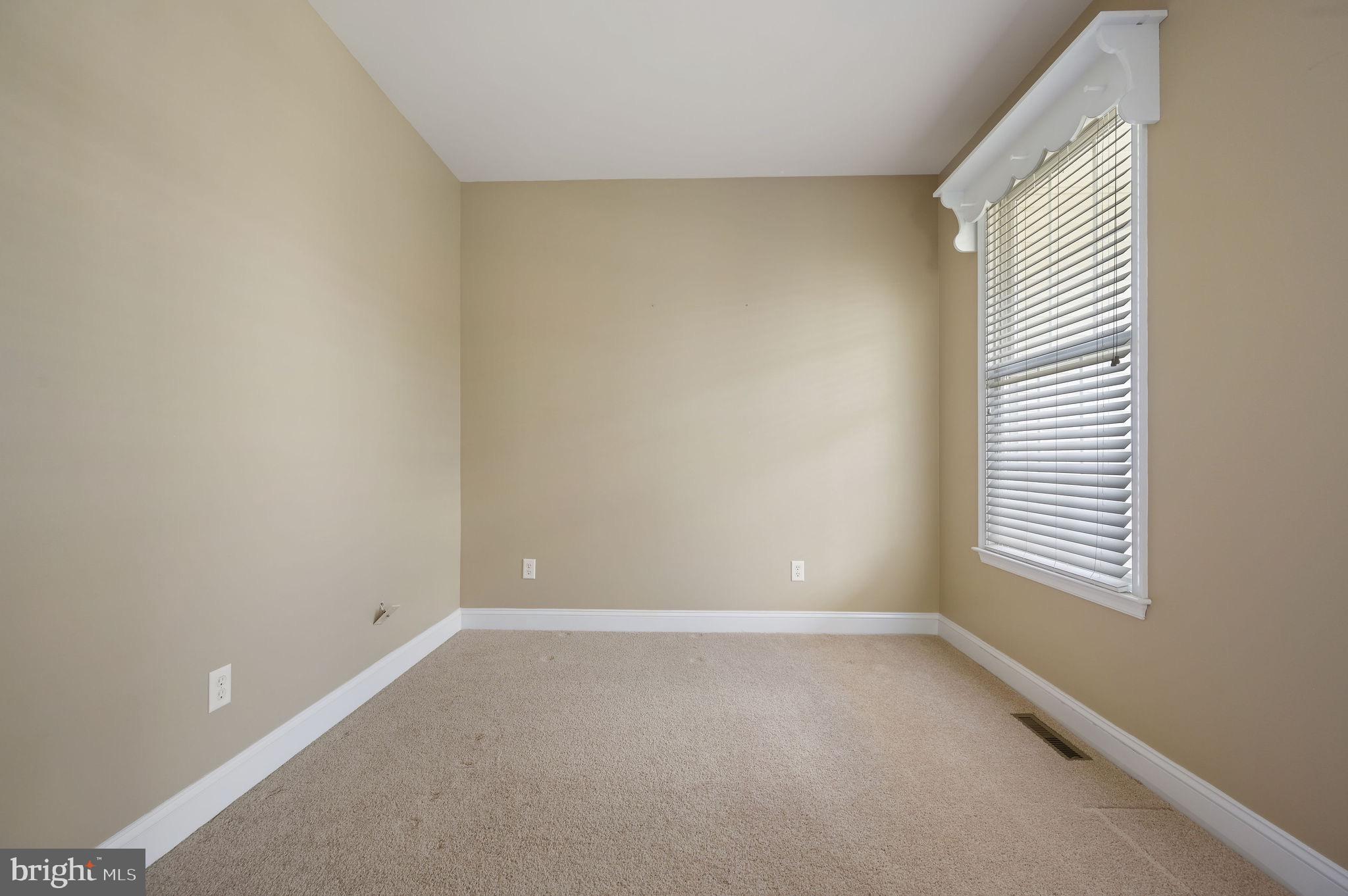 STEELES RIDGE - Residential Lease