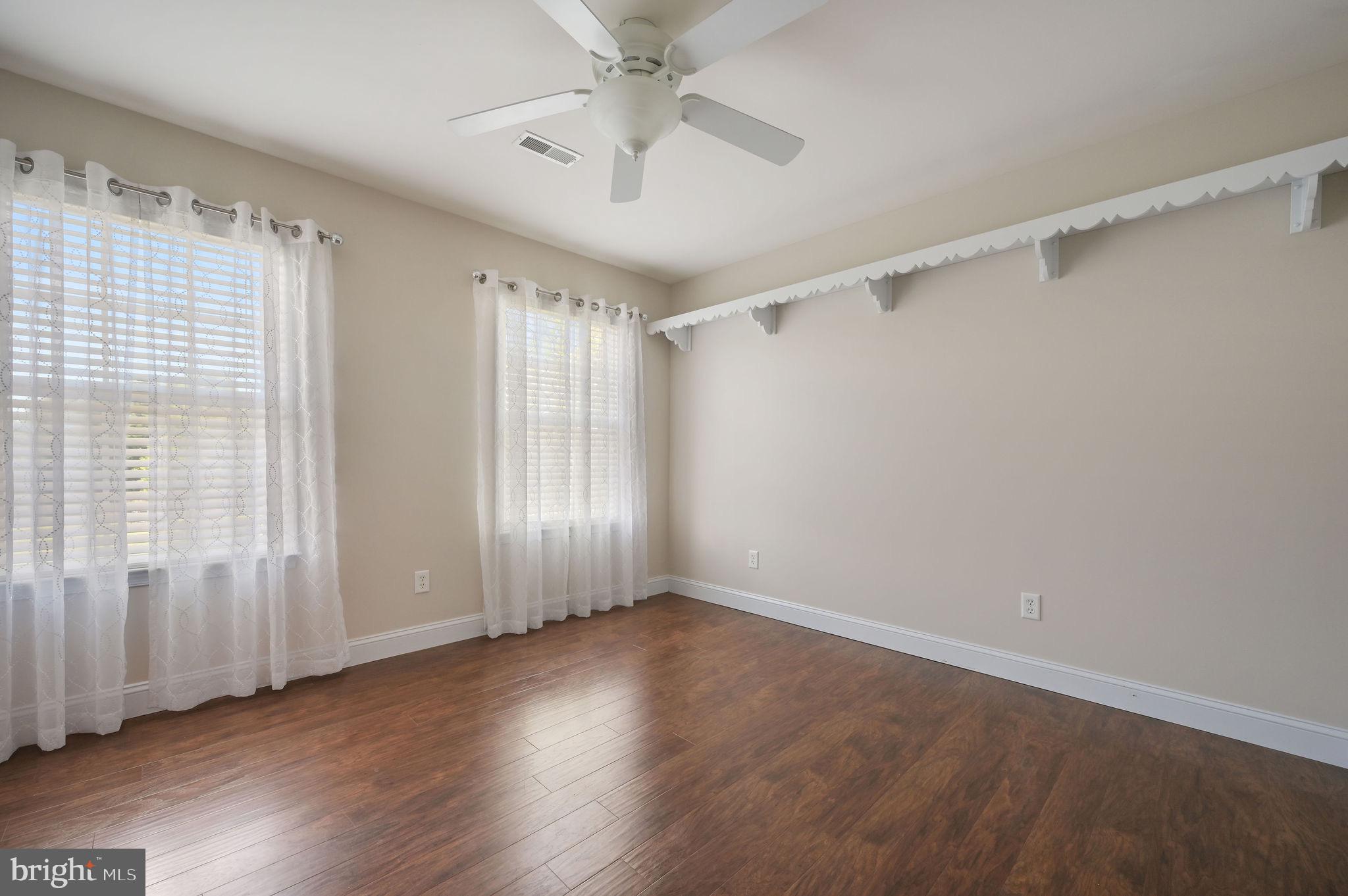 STEELES RIDGE - Residential Lease