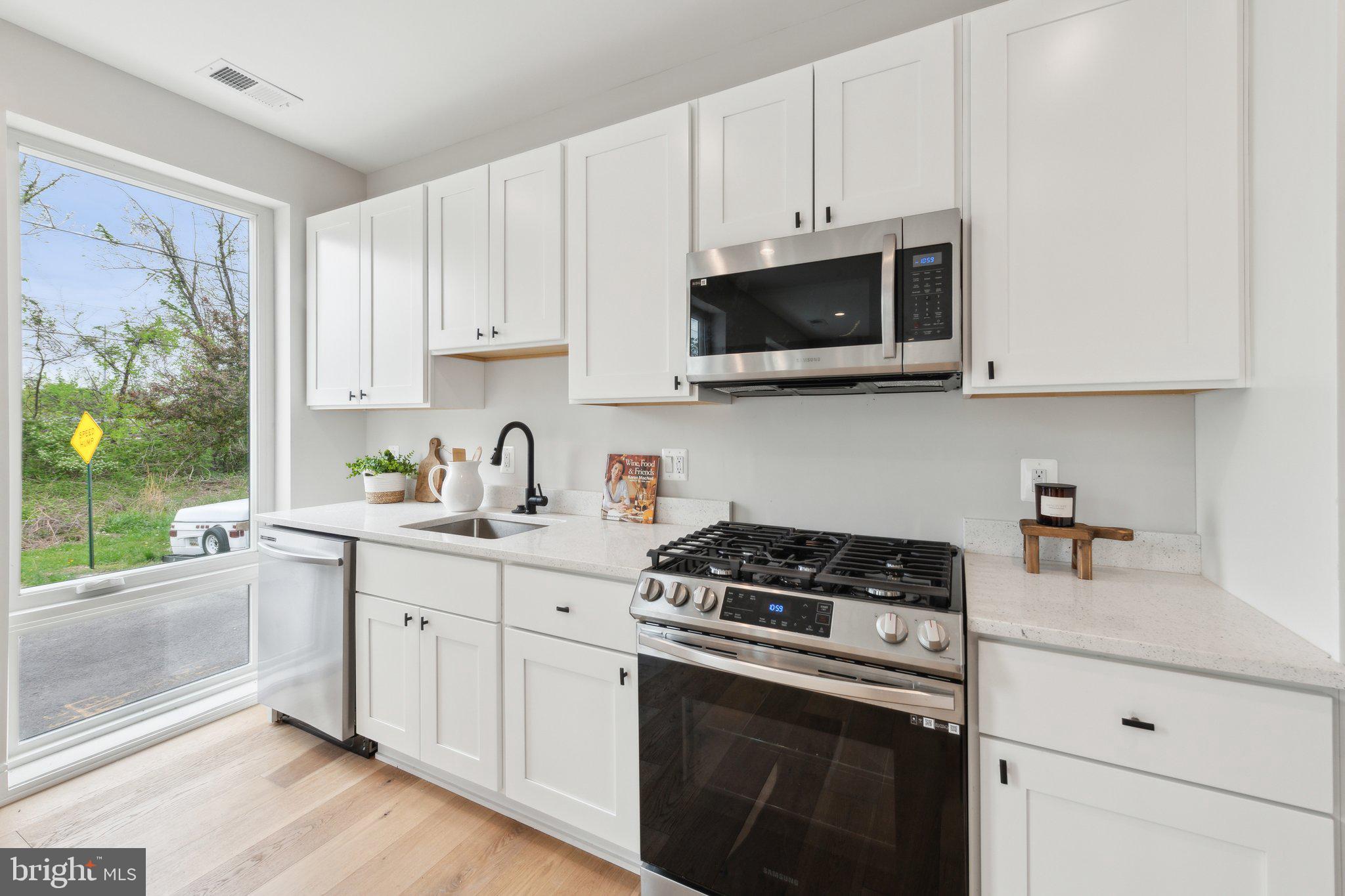 1955 FAIRLAWN STREET SE 101