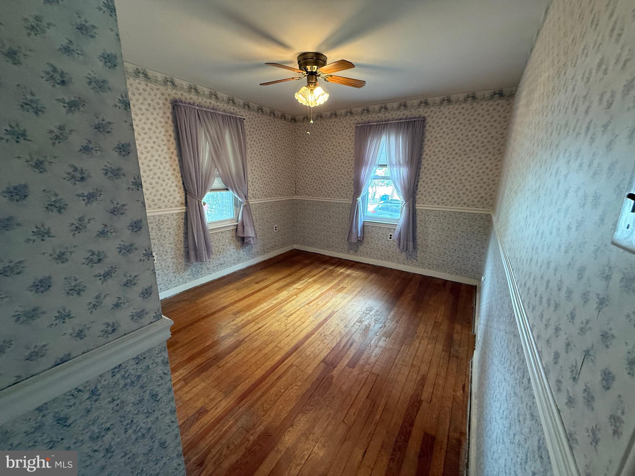 SOUTH TEMPLE HEIGH - Residential