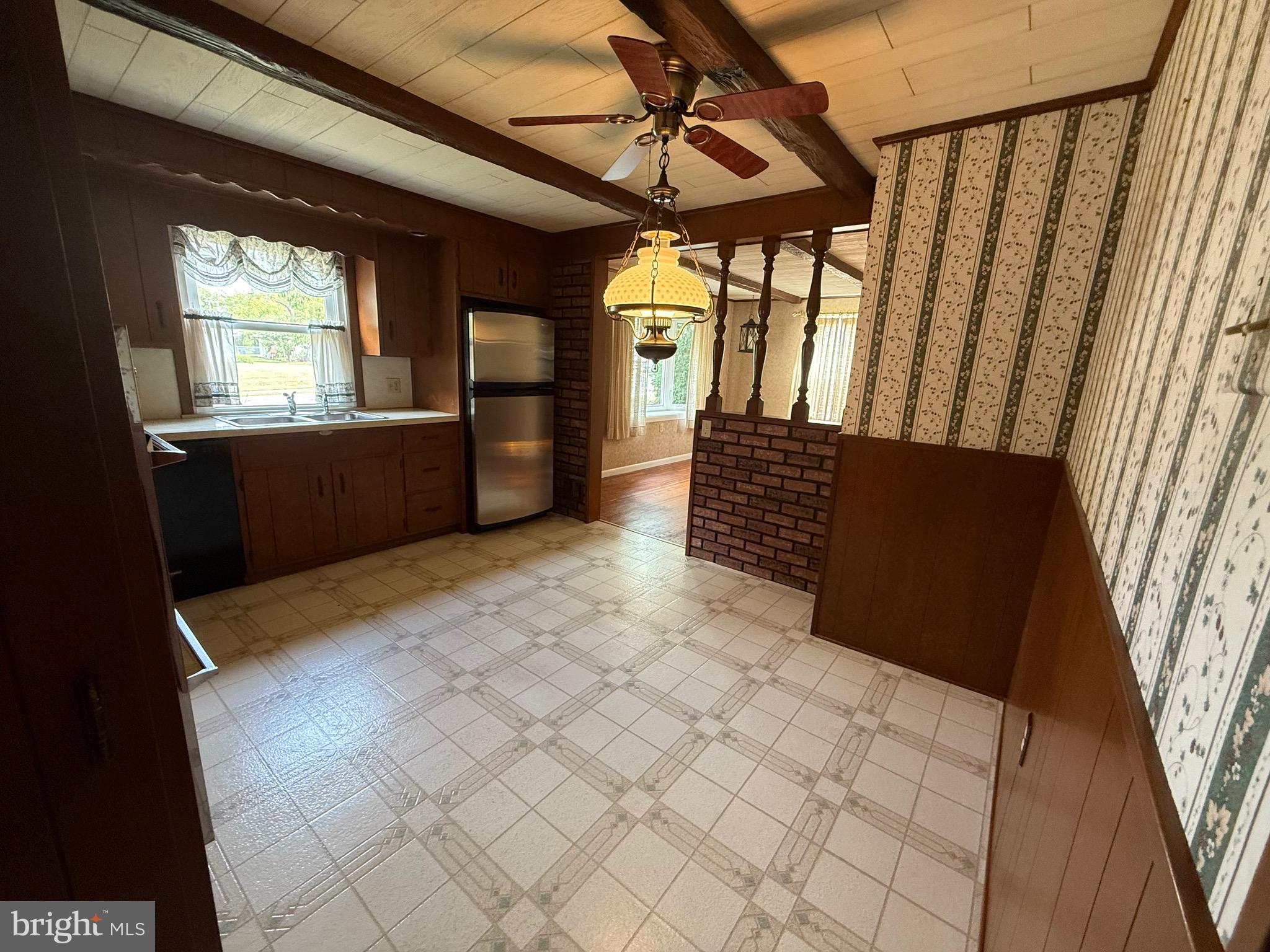 SOUTH TEMPLE HEIGH - Residential