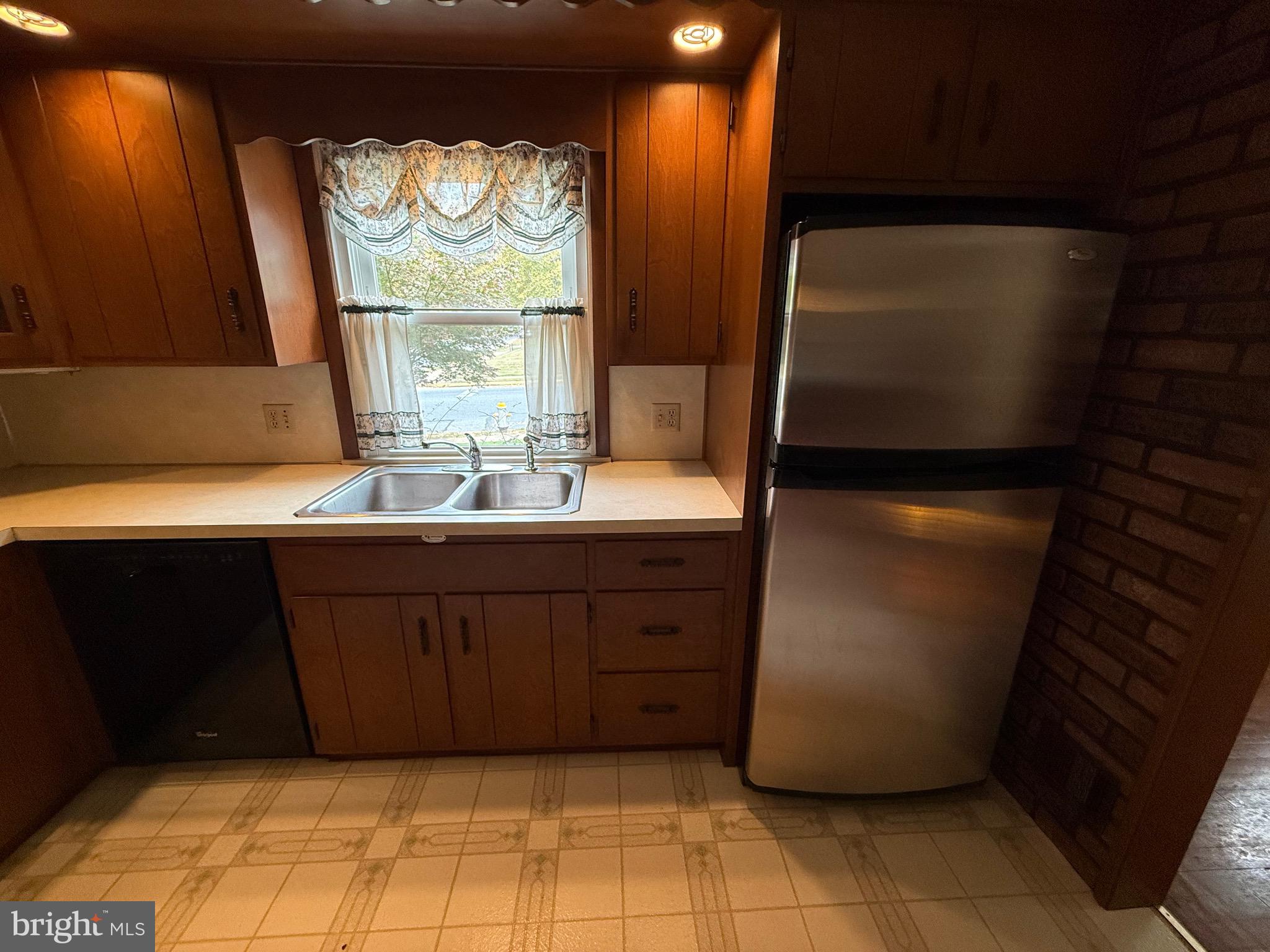 SOUTH TEMPLE HEIGH - Residential