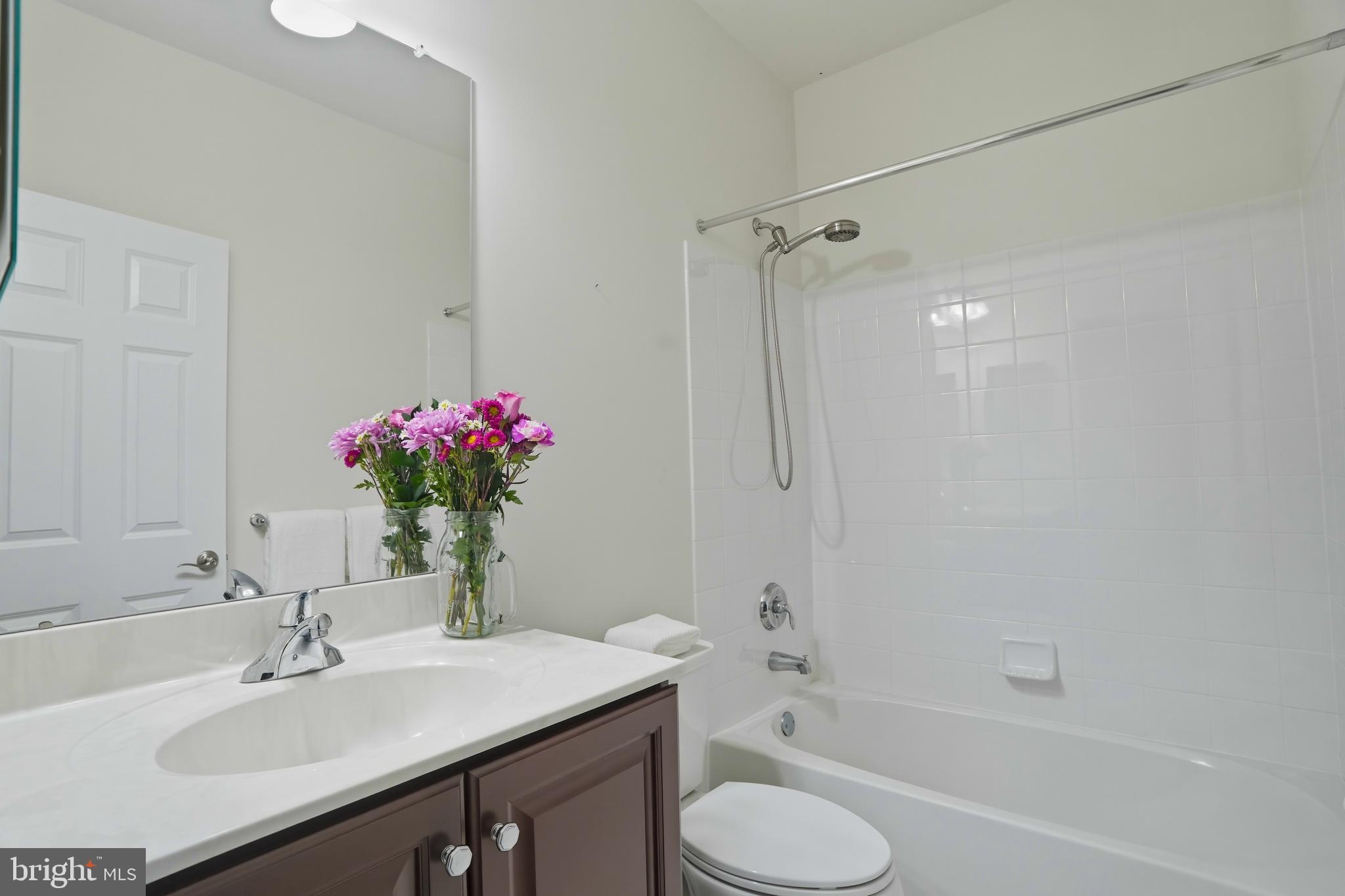 MEADOW GLEN - Residential