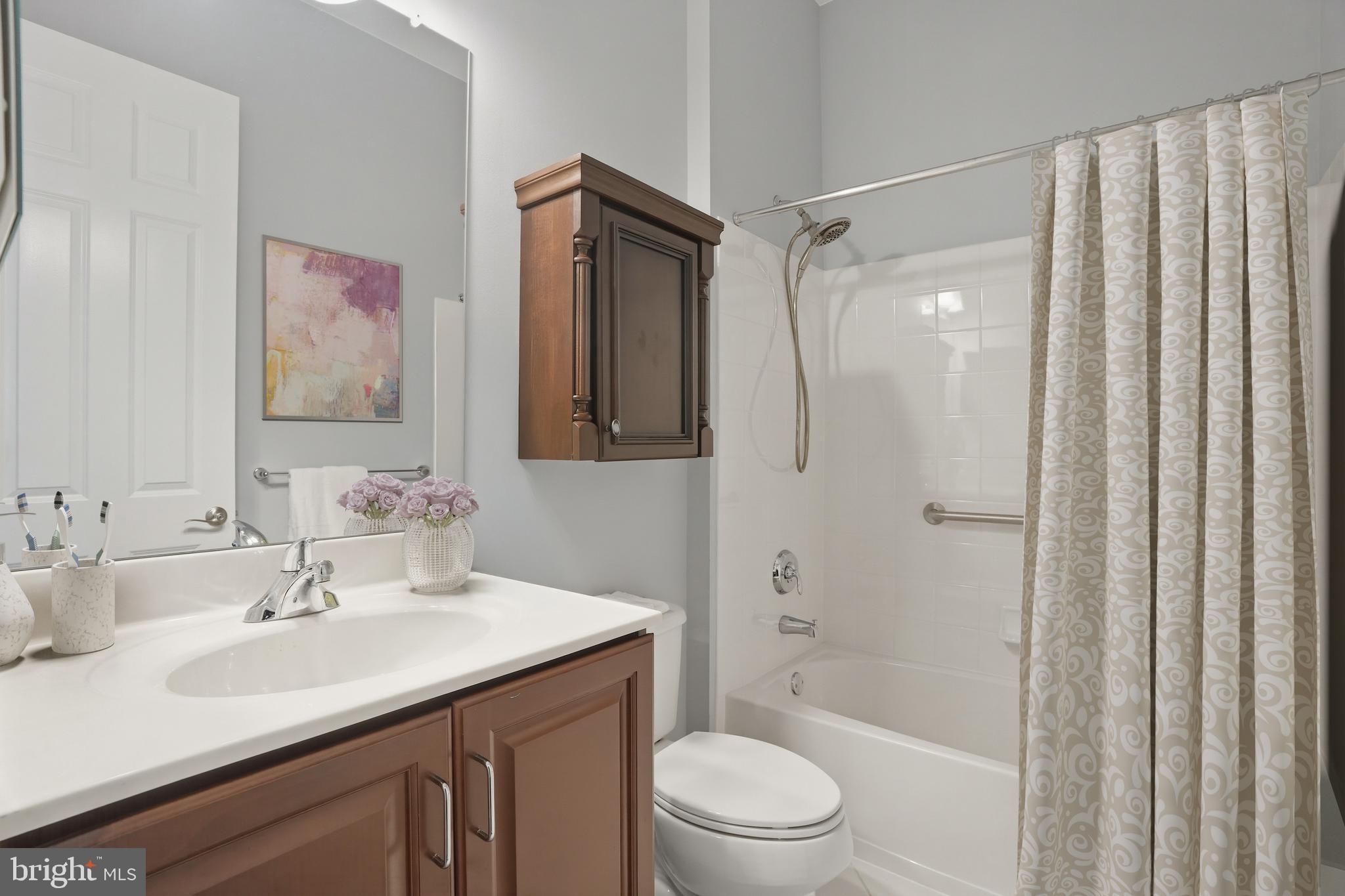 MEADOW GLEN - Residential