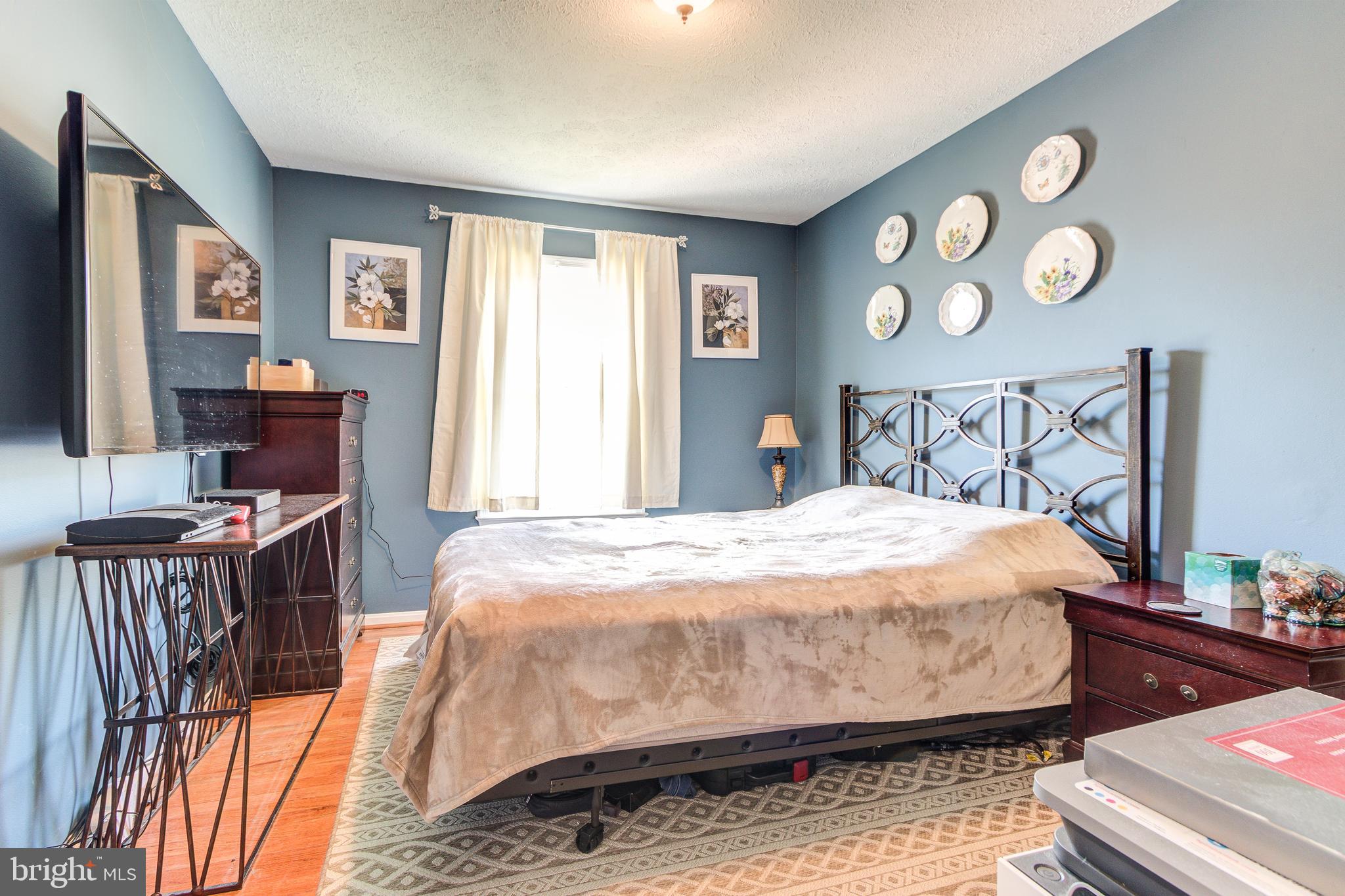 MEADOWBROOKE - Residential