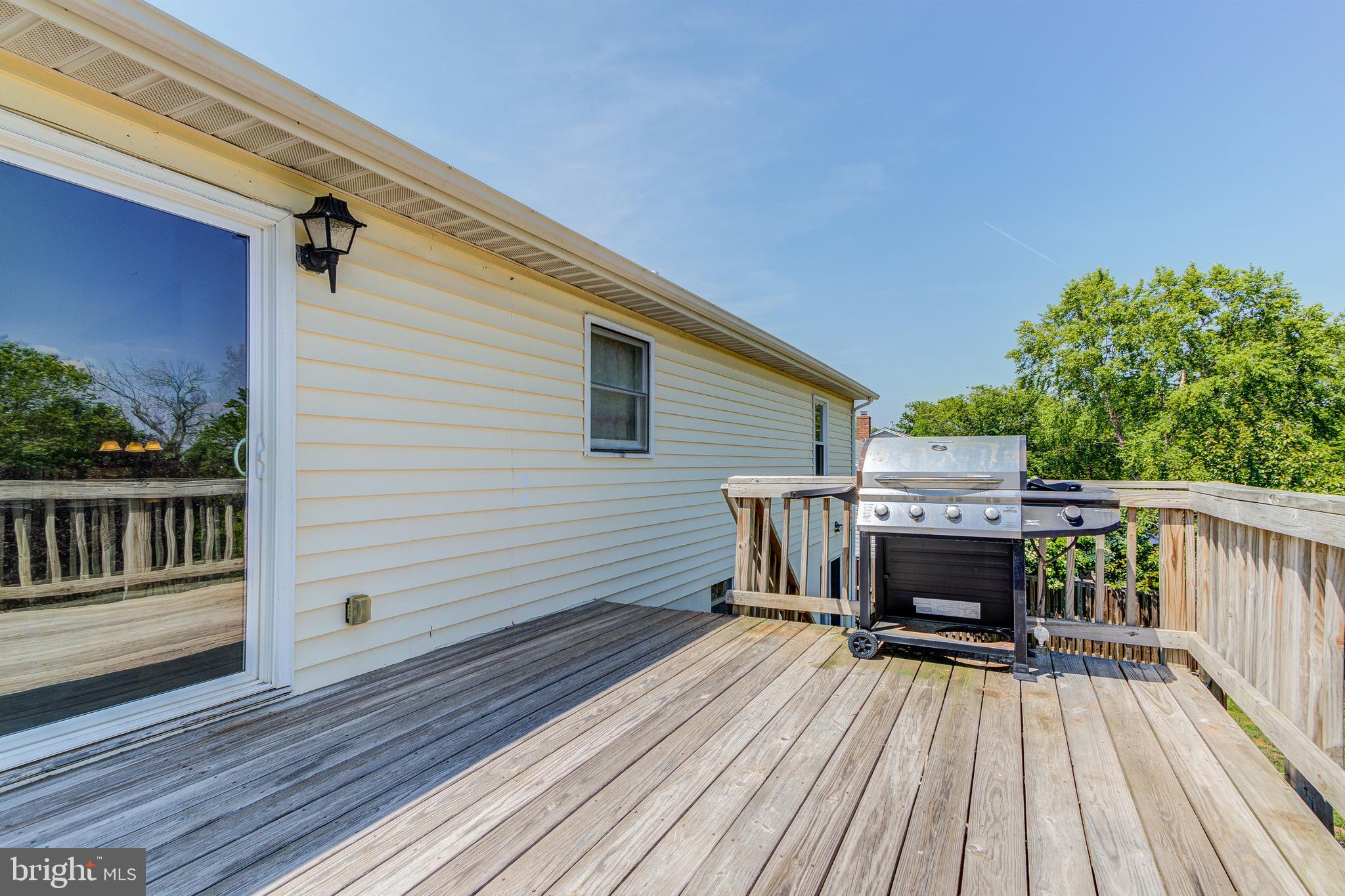 MEADOWBROOKE - Residential