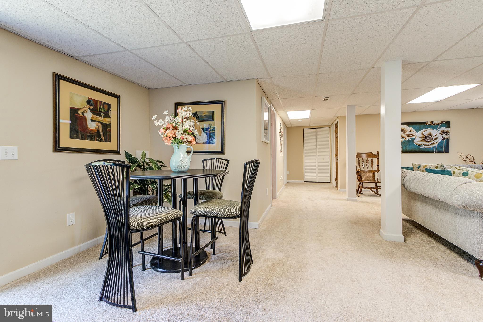 MEADOWBROOKE - Residential