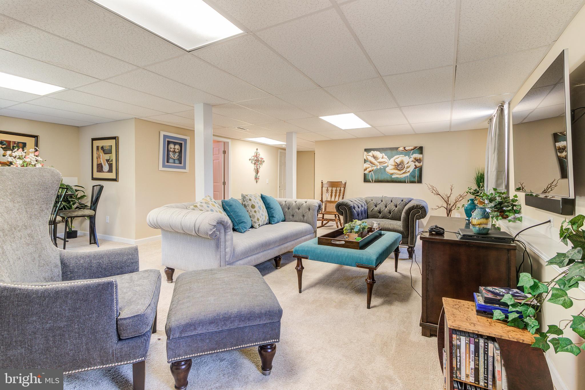 MEADOWBROOKE - Residential