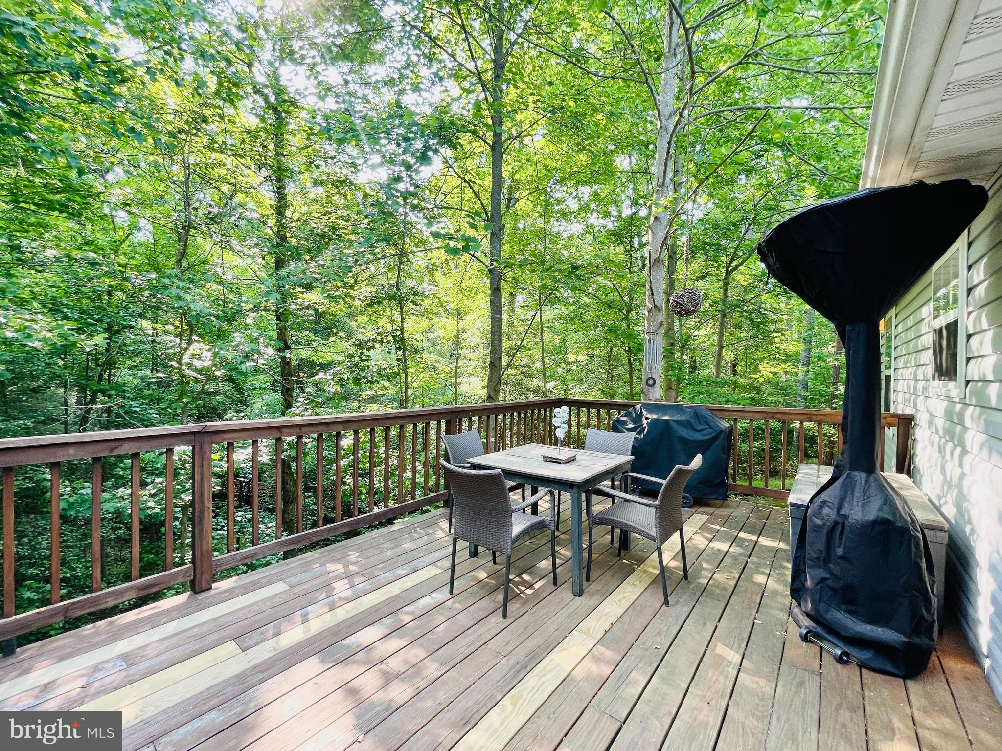 INDEPENDENCE SHORES - Residential Lease