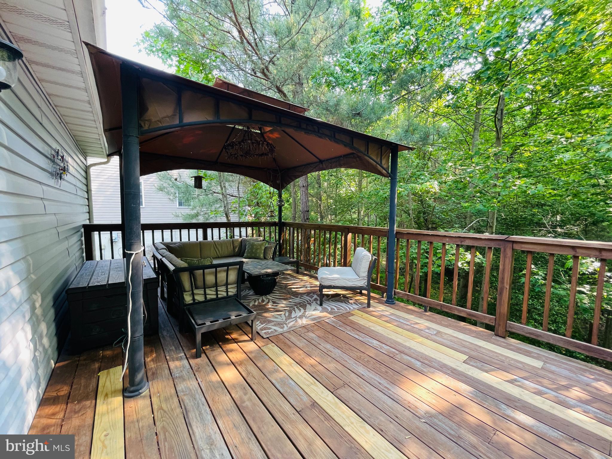 INDEPENDENCE SHORES - Residential Lease