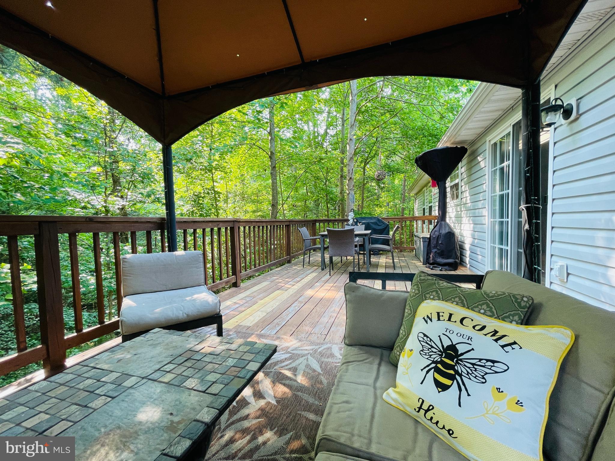 INDEPENDENCE SHORES - Residential Lease