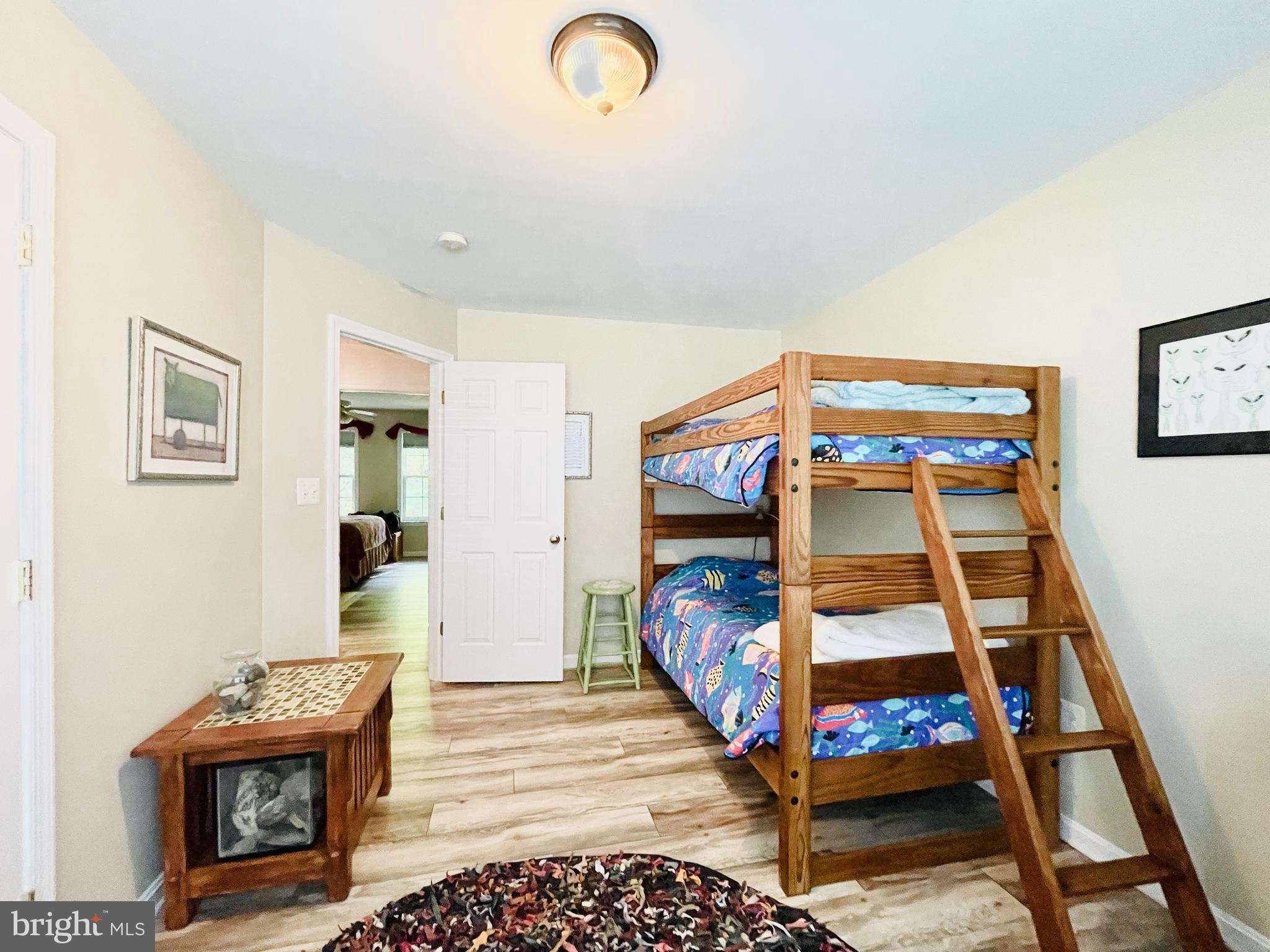 INDEPENDENCE SHORES - Residential Lease