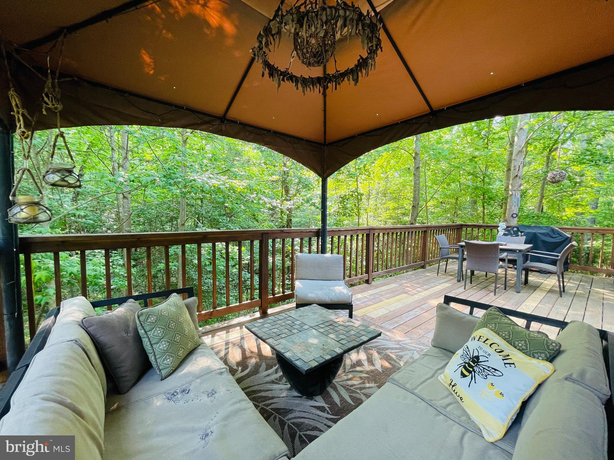 INDEPENDENCE SHORES - Residential Lease