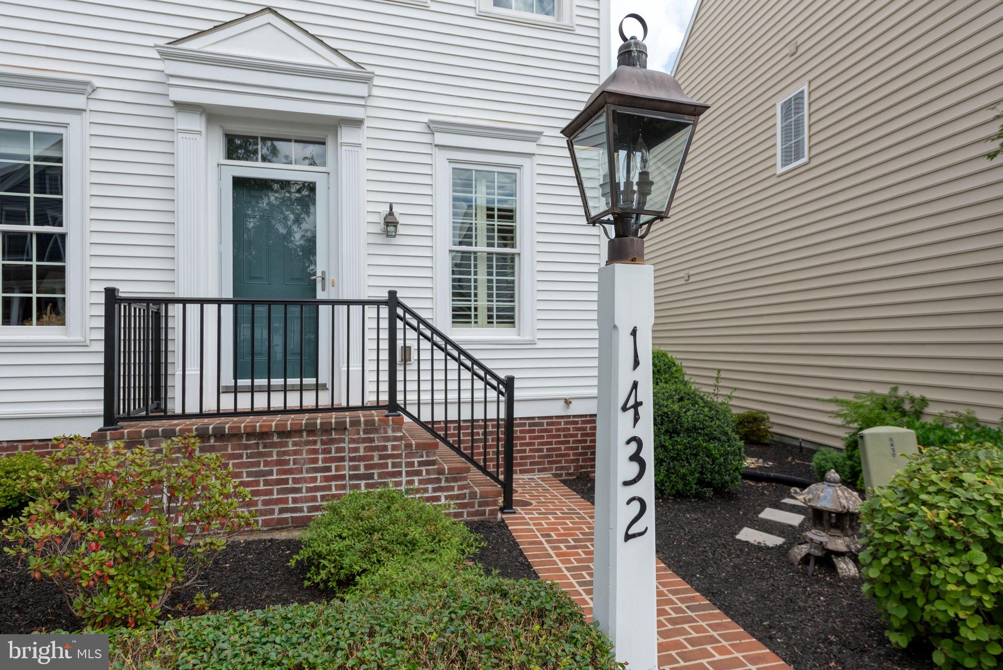 1432 PICKET DRIVE