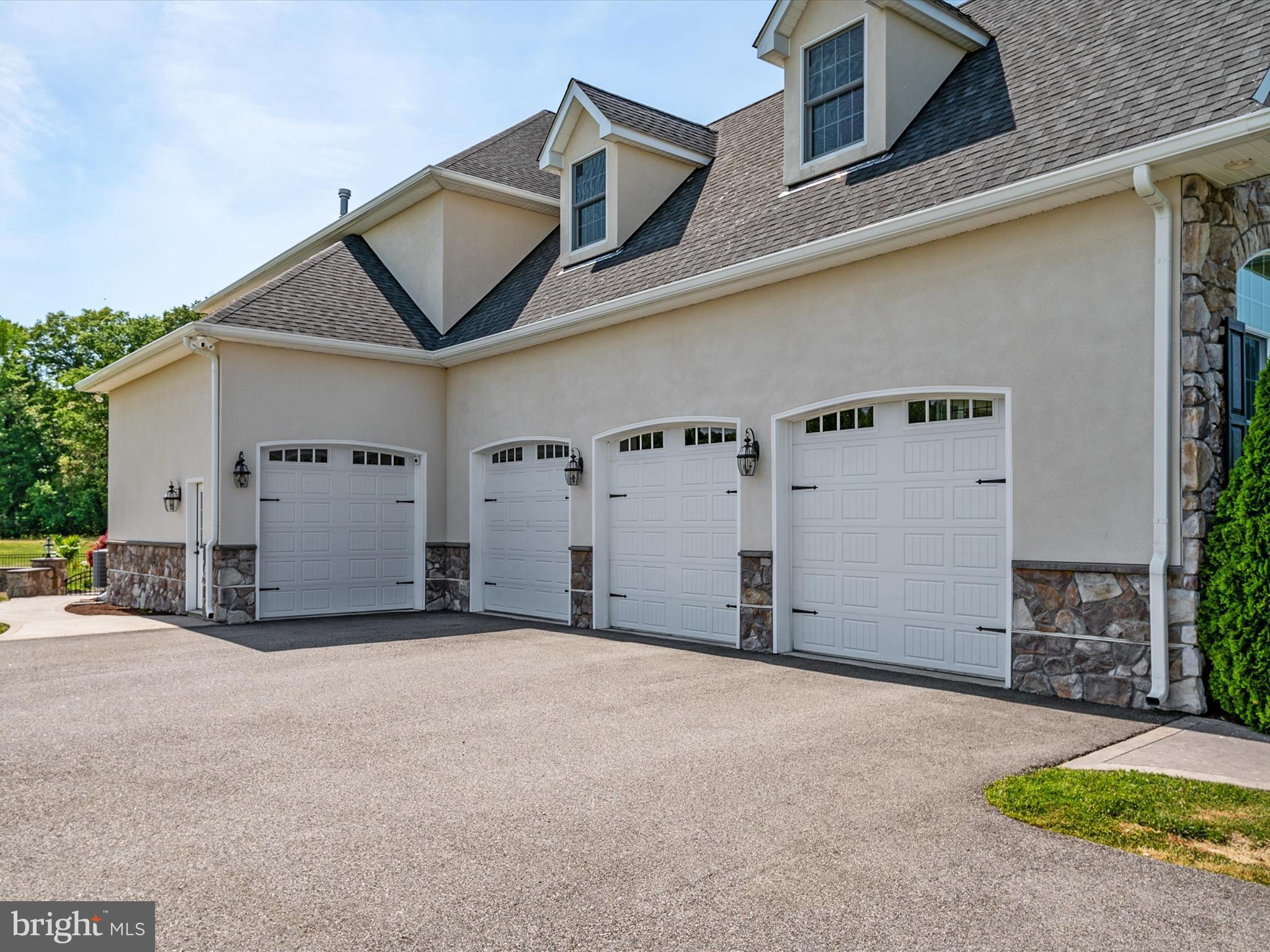 SHREWSBURY - Residential